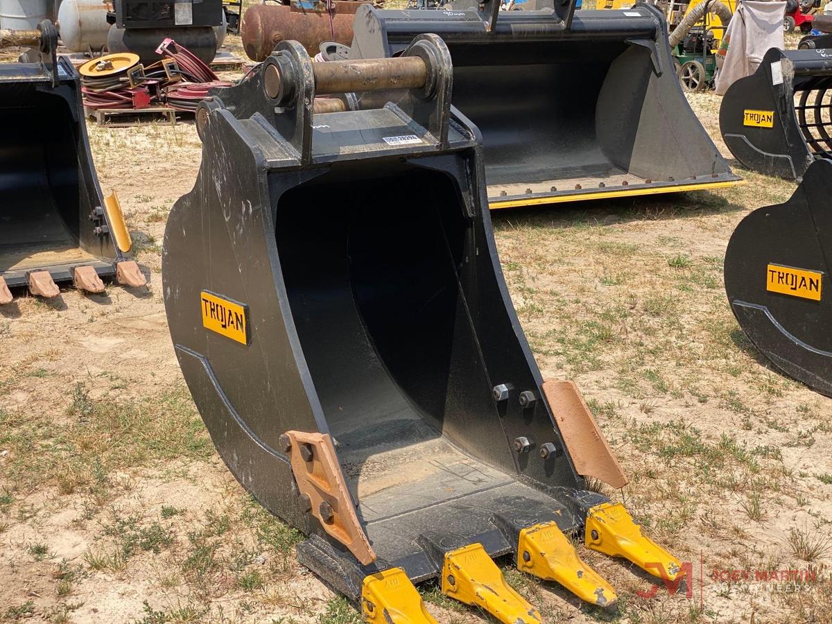 NEW TROJAN 30" EXCAVATOR TOOTH BUCKET, 80MM PINS