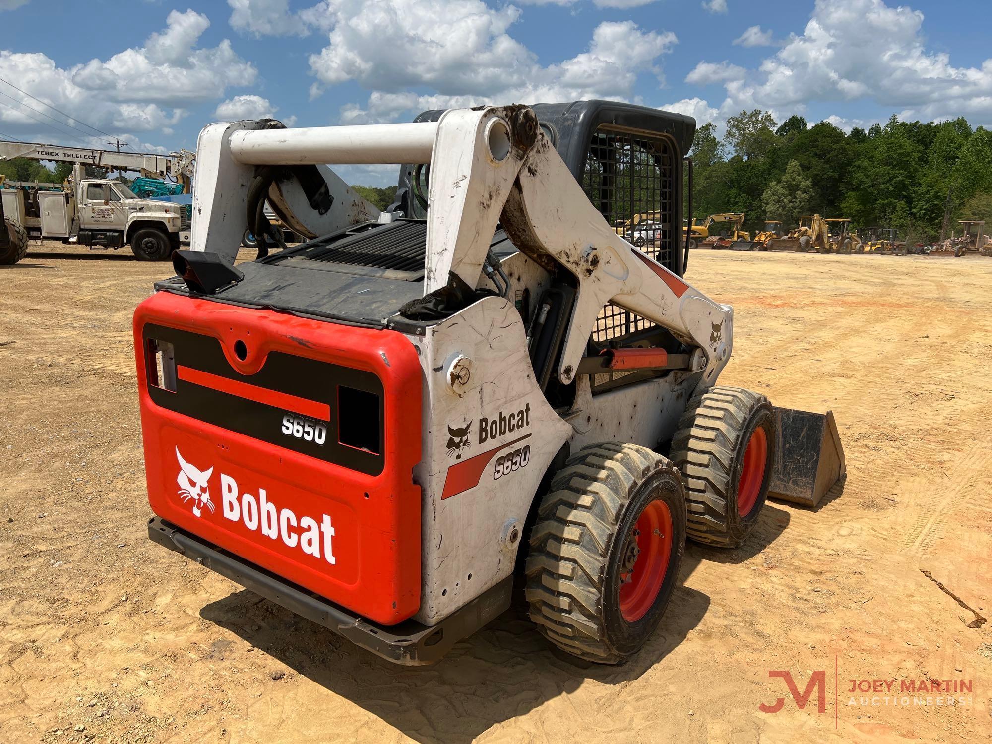 2017 BOBCAT S560 SKID STEER