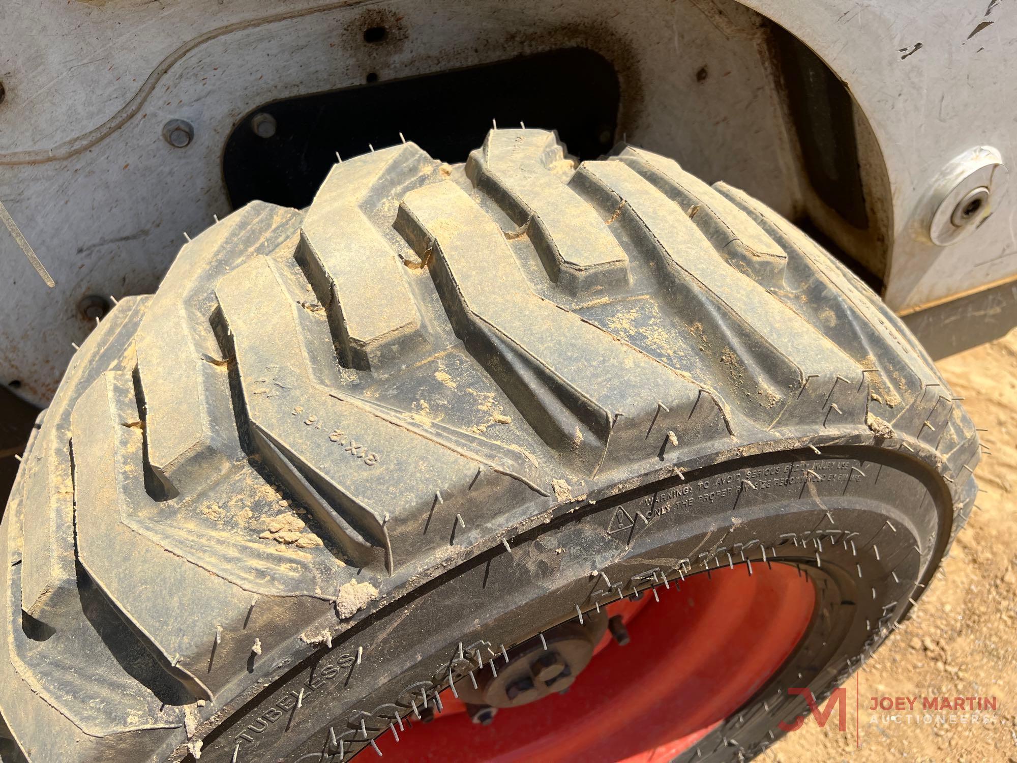 2017 BOBCAT S560 SKID STEER