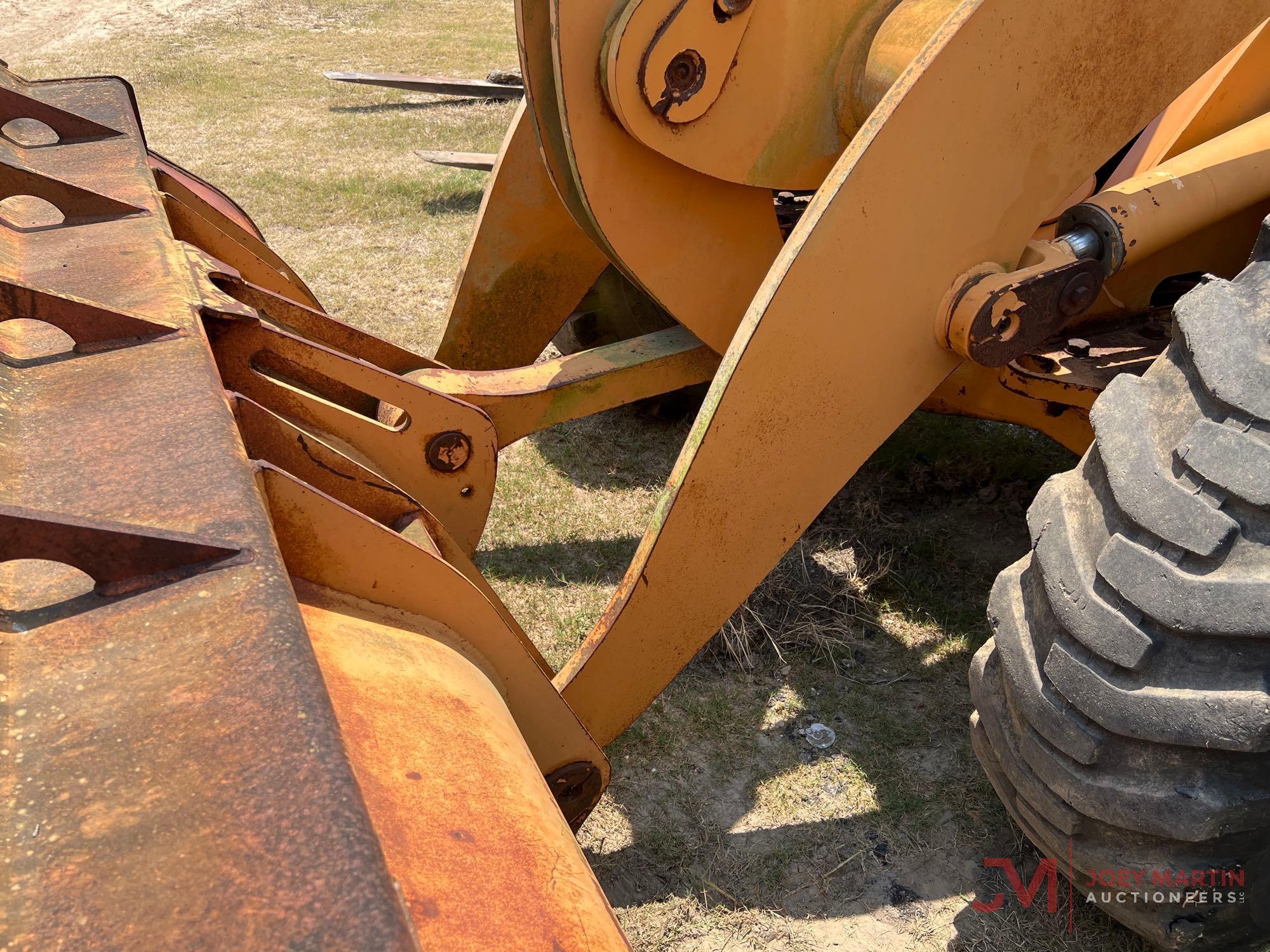 2005 CASE 521D RUBBER TIRE LOADER