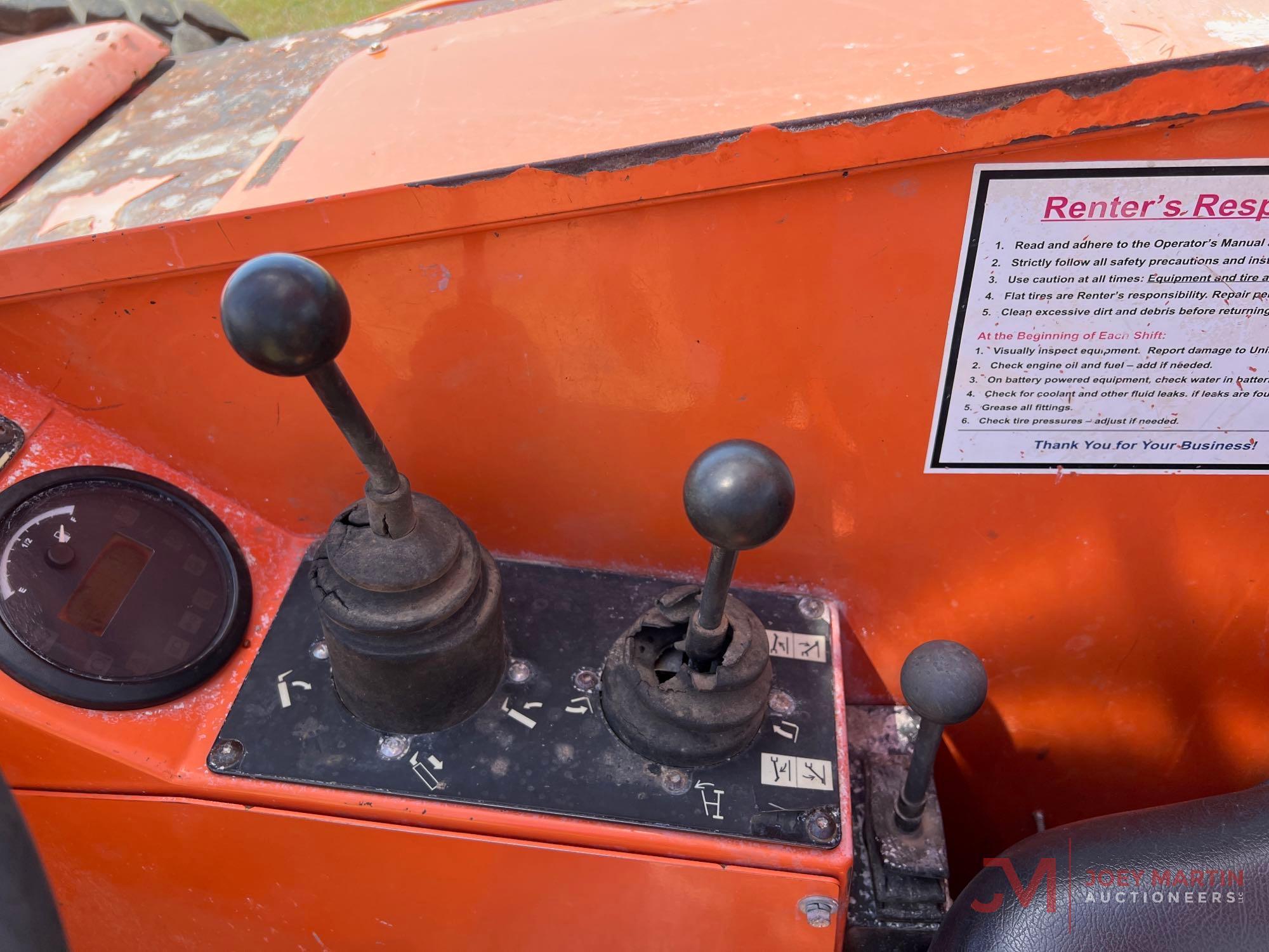 2014 JLG SKYTRAK 8042 TELEHANDLER