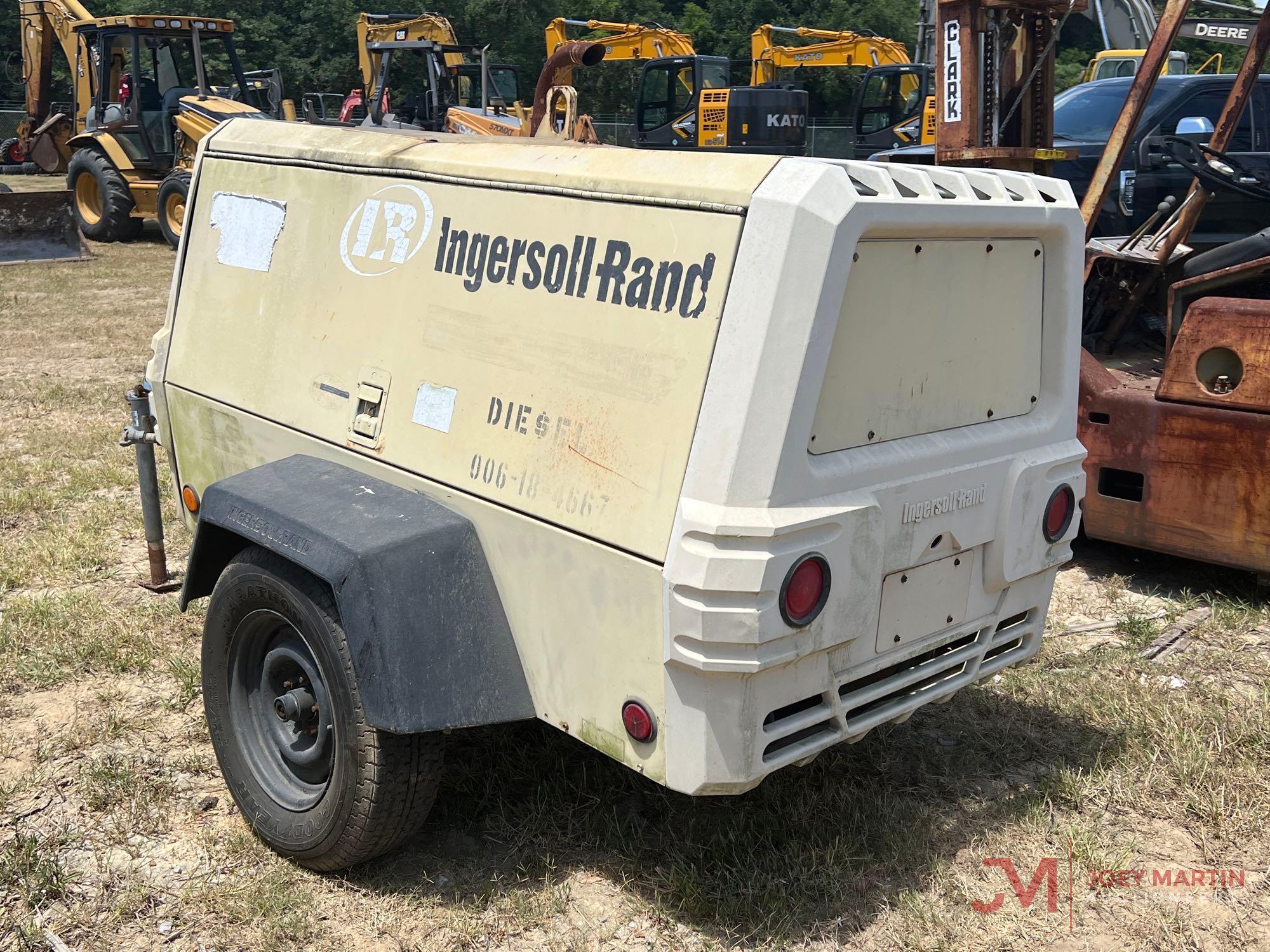 2004 INGERSOLL RAND P185WJD TOWABLE AIR COMPRESSOR