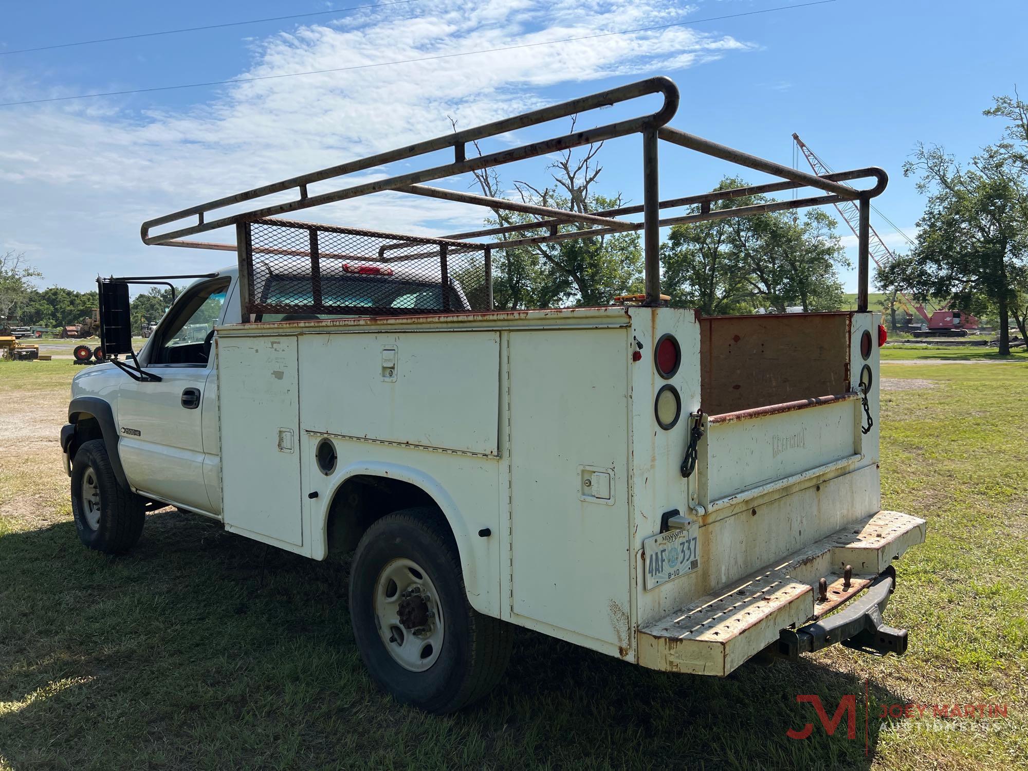 2003 CHEVROLET SILVERADO 2500 HD SERVICE TRUCK