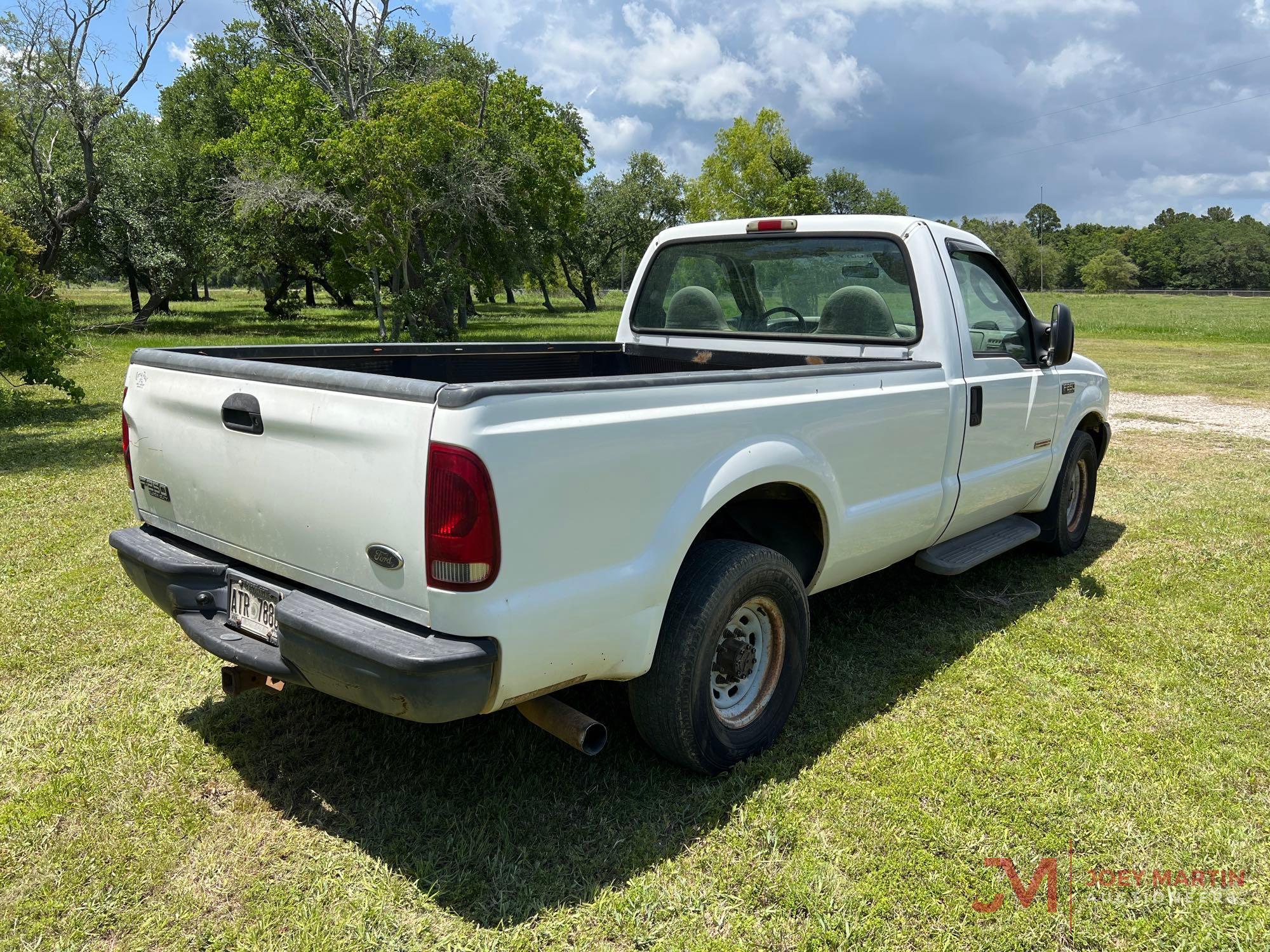 2004 FORD F-250 XL SUPER DUTY PICK UP