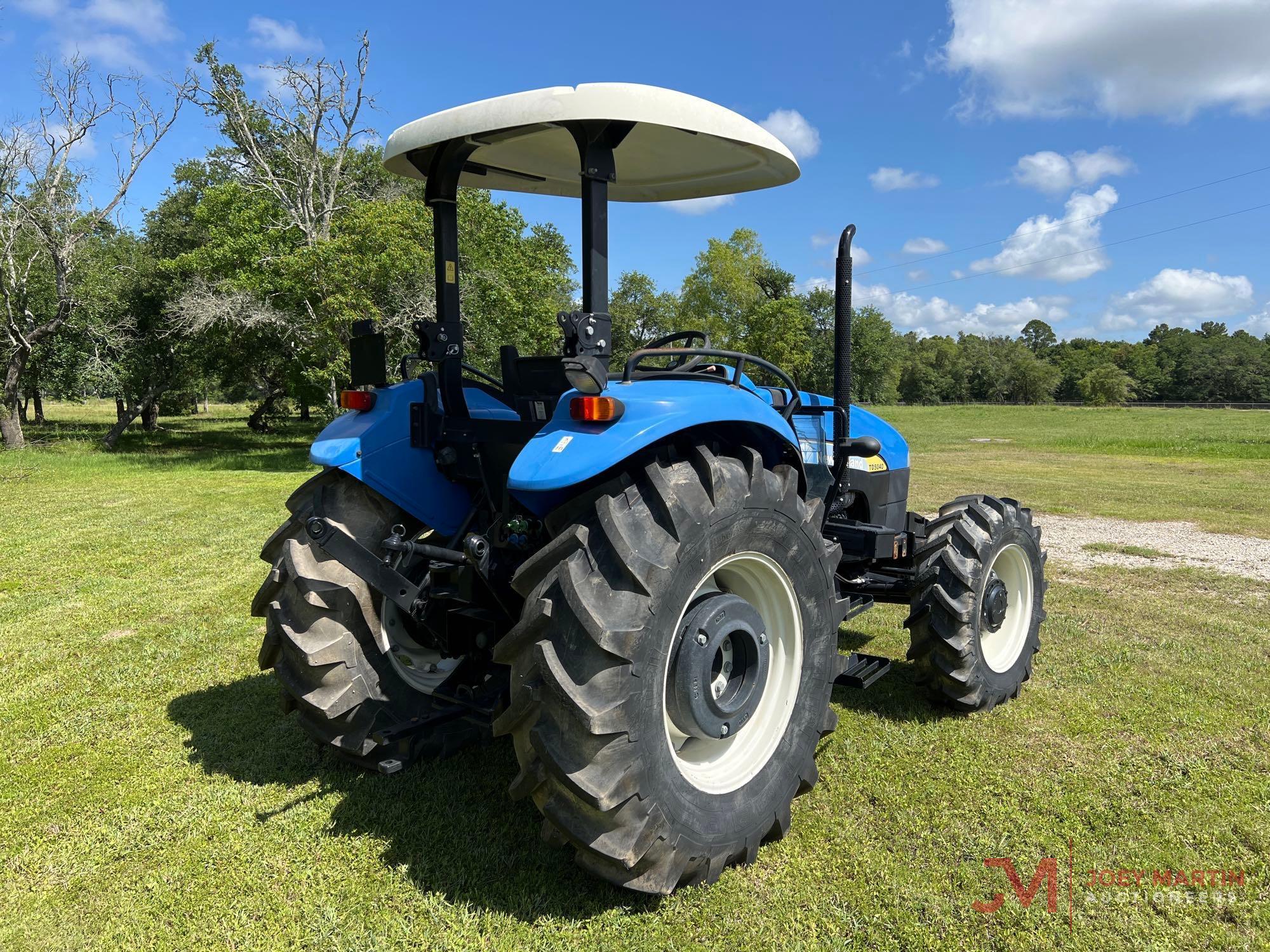 UNUSED NEW HOLLAND TD5040 TRACTOR