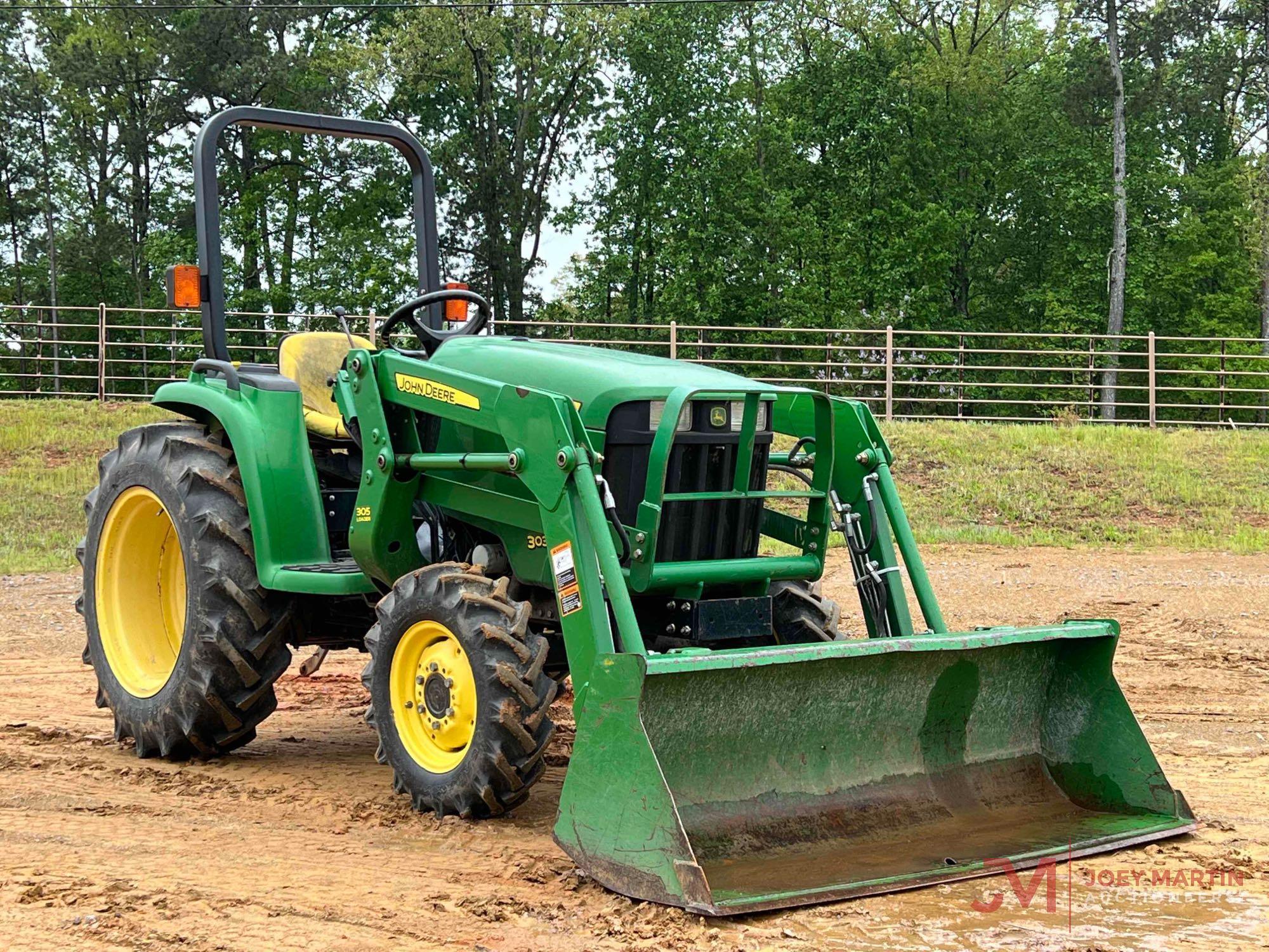 JOHN DEERE 3038E TRACTOR