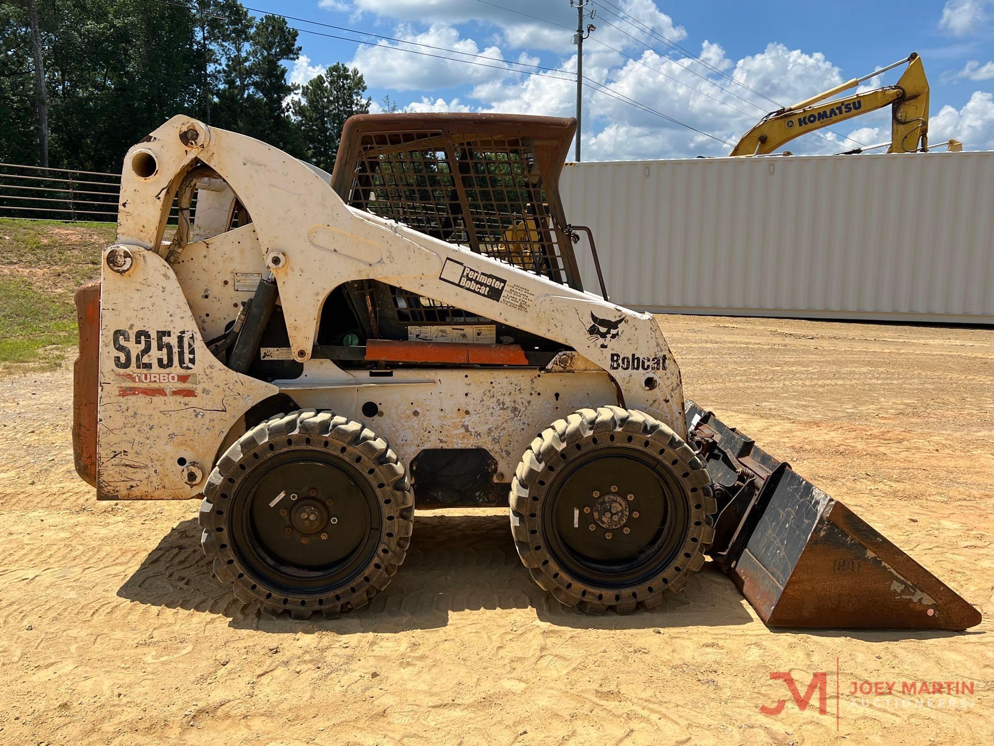 2005 BOBCAT S250 SKID STEER LOADER