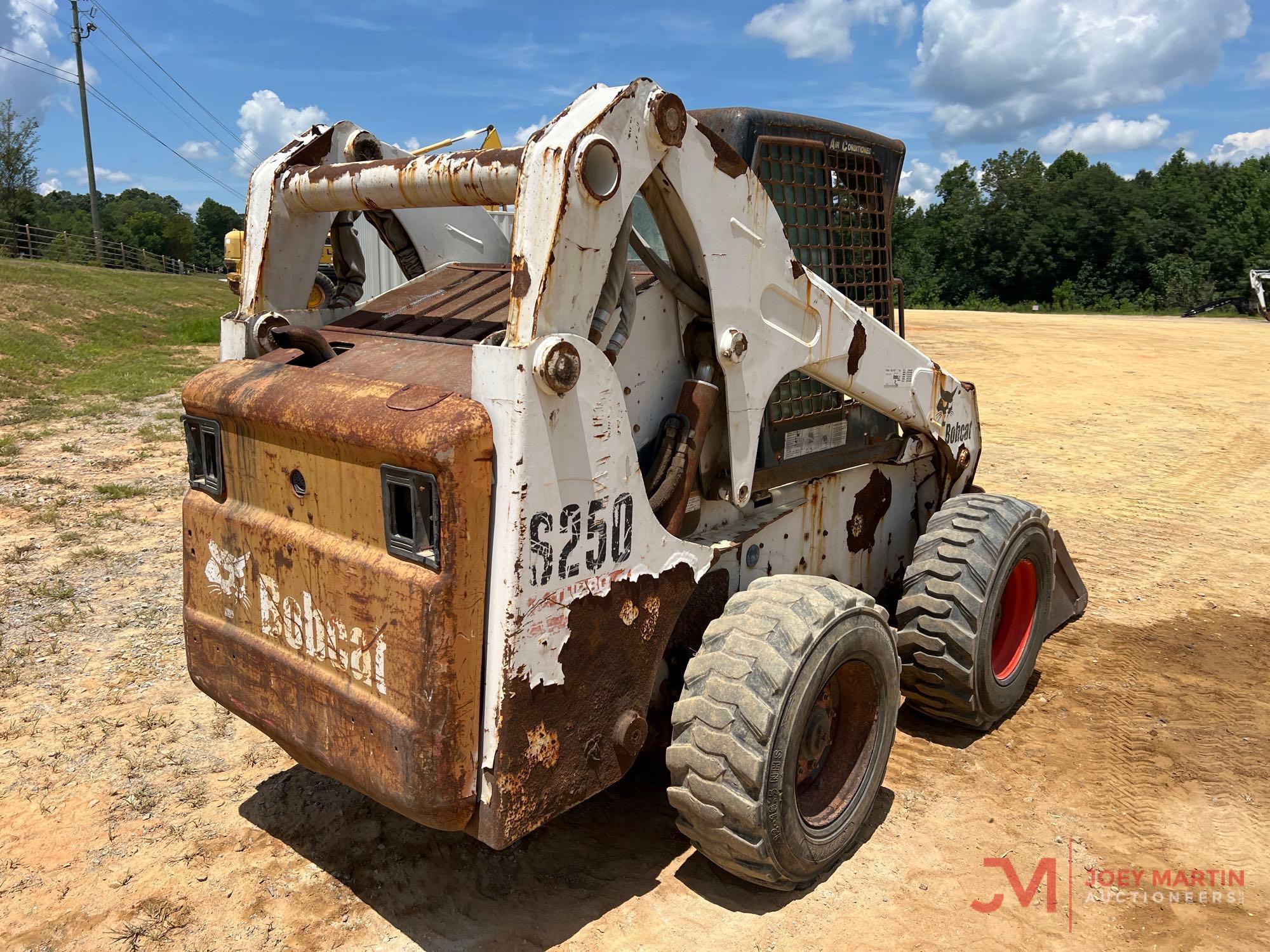 2003 BOBCAT S250 SKID STEER LOADER