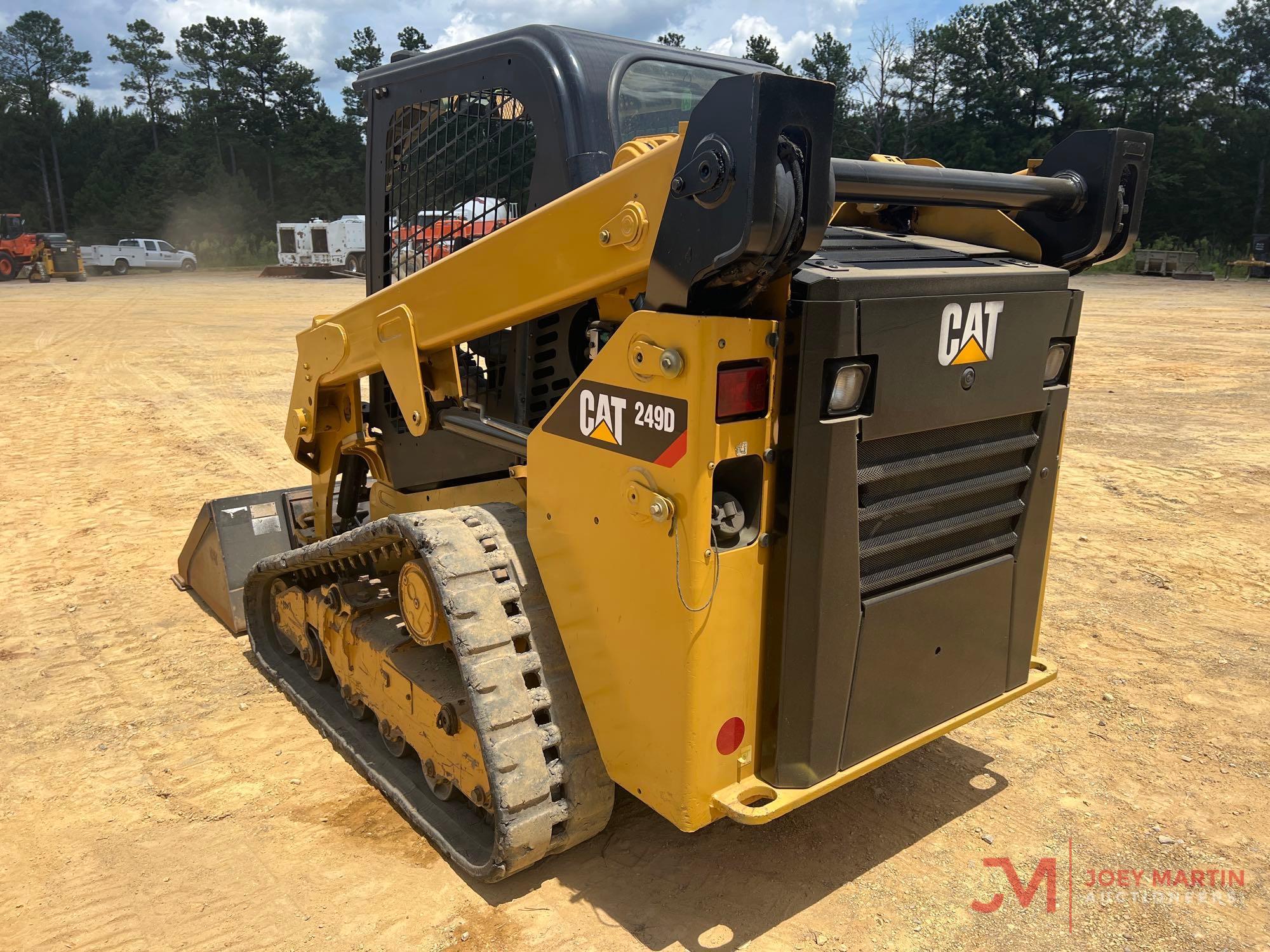 2017 CAT 249D MULTI TERRAIN LOADER