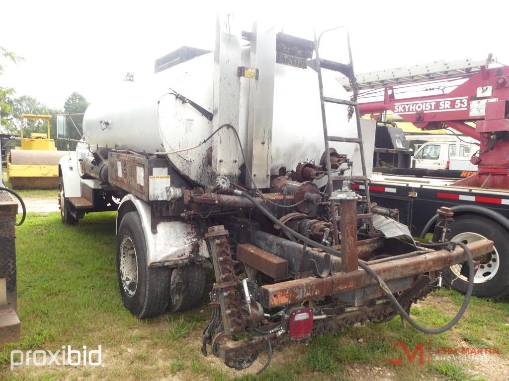 1995 FORD F-SERIES TACK TRUCK