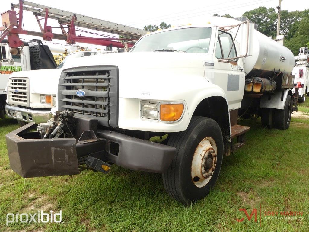 1995 FORD F-SERIES TACK TRUCK