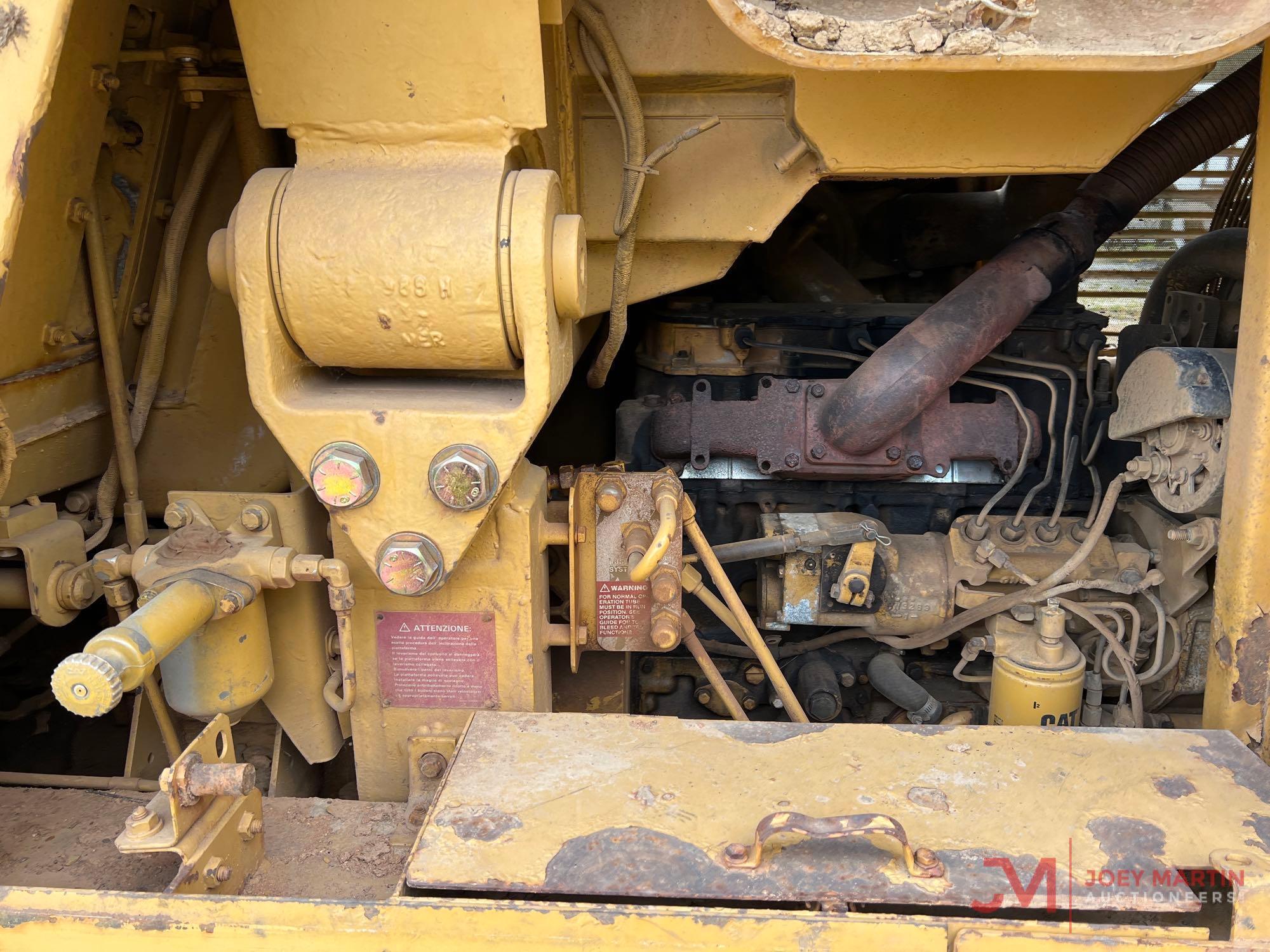 1981 CAT 943 CRAWLER LOADER