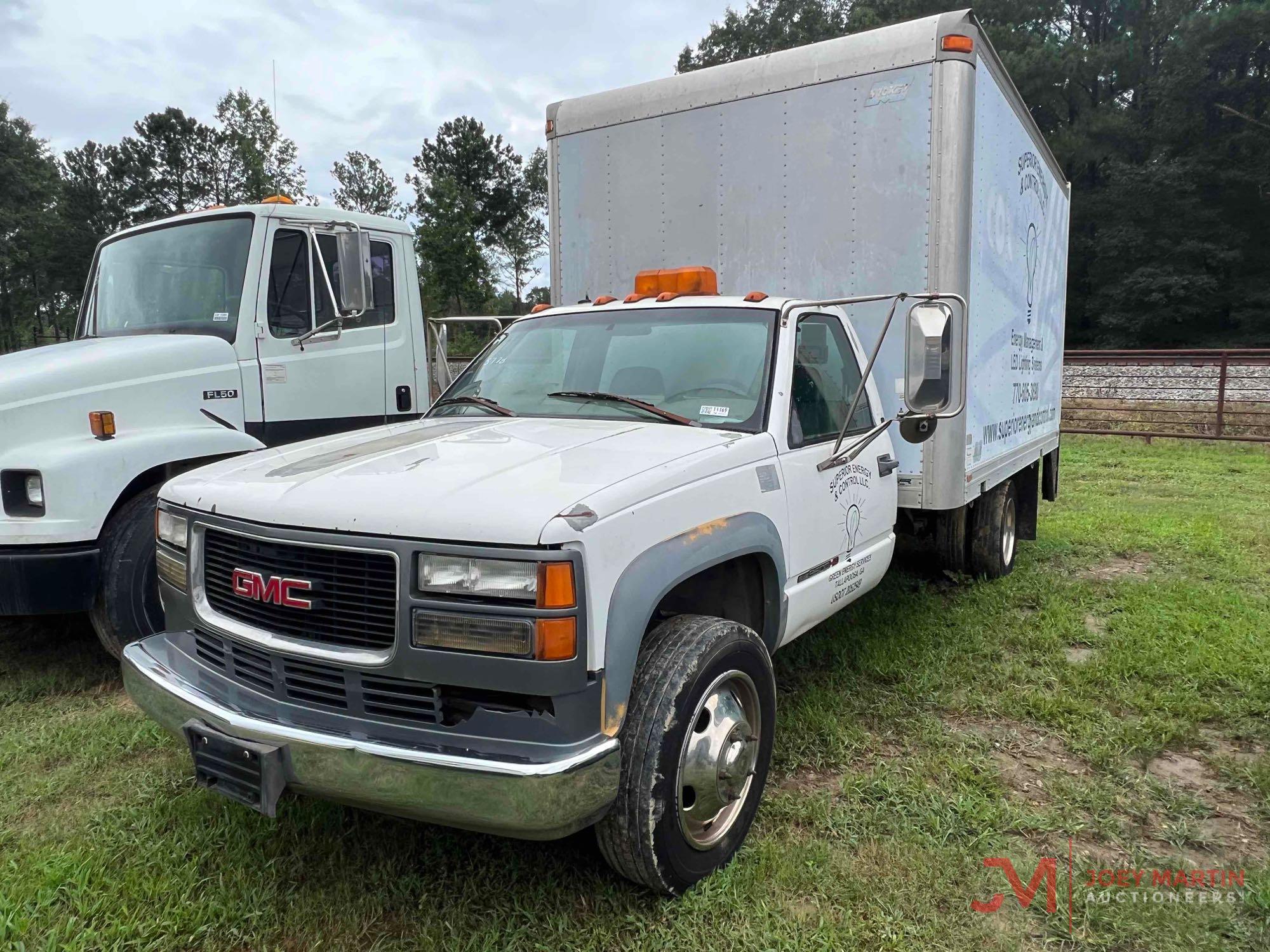 1999 CHEVROLET 3500 HP BOX TRUCK