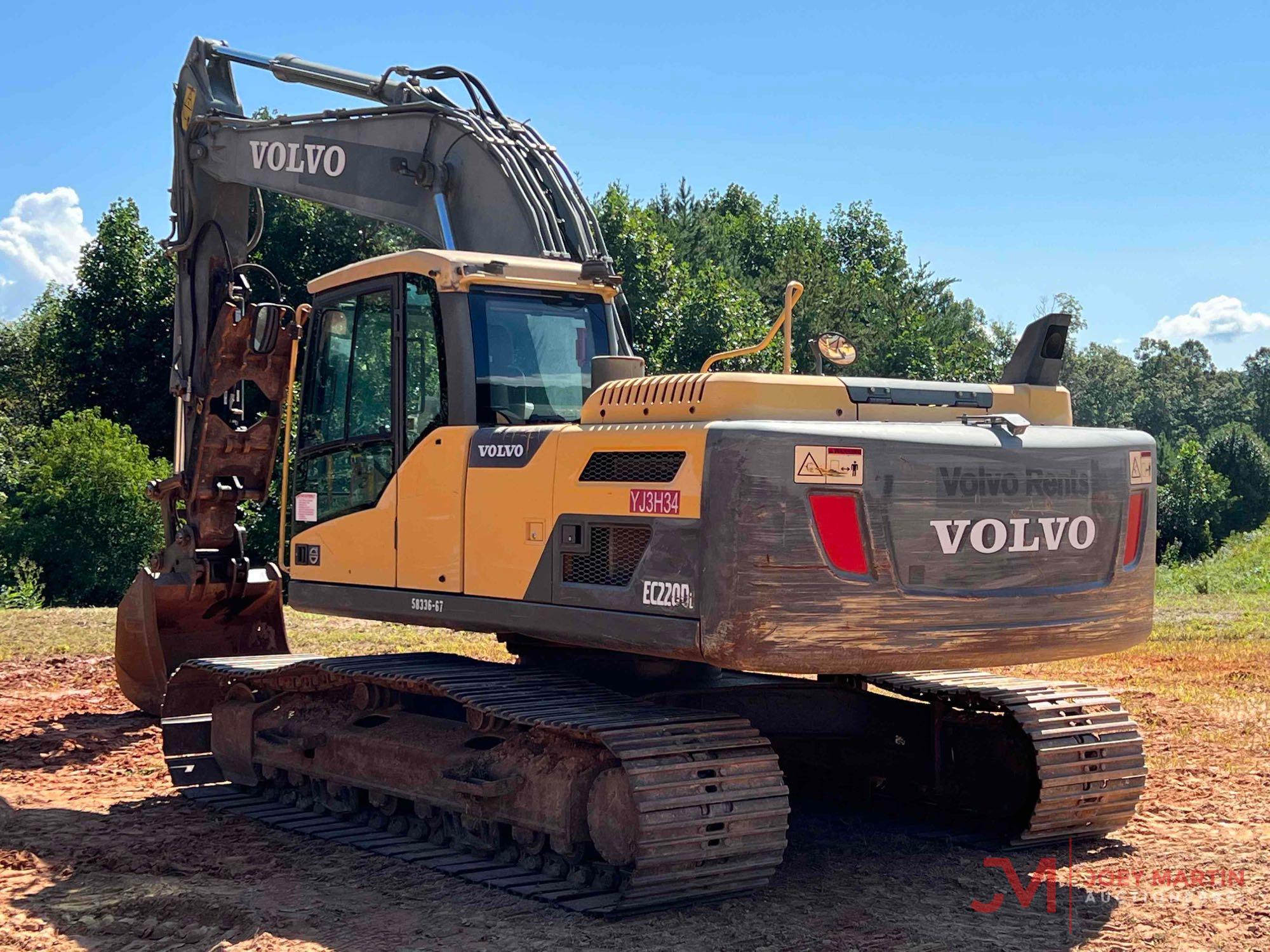 2012 VOLVO EC220DL HYDRAULIC EXCAVATOR