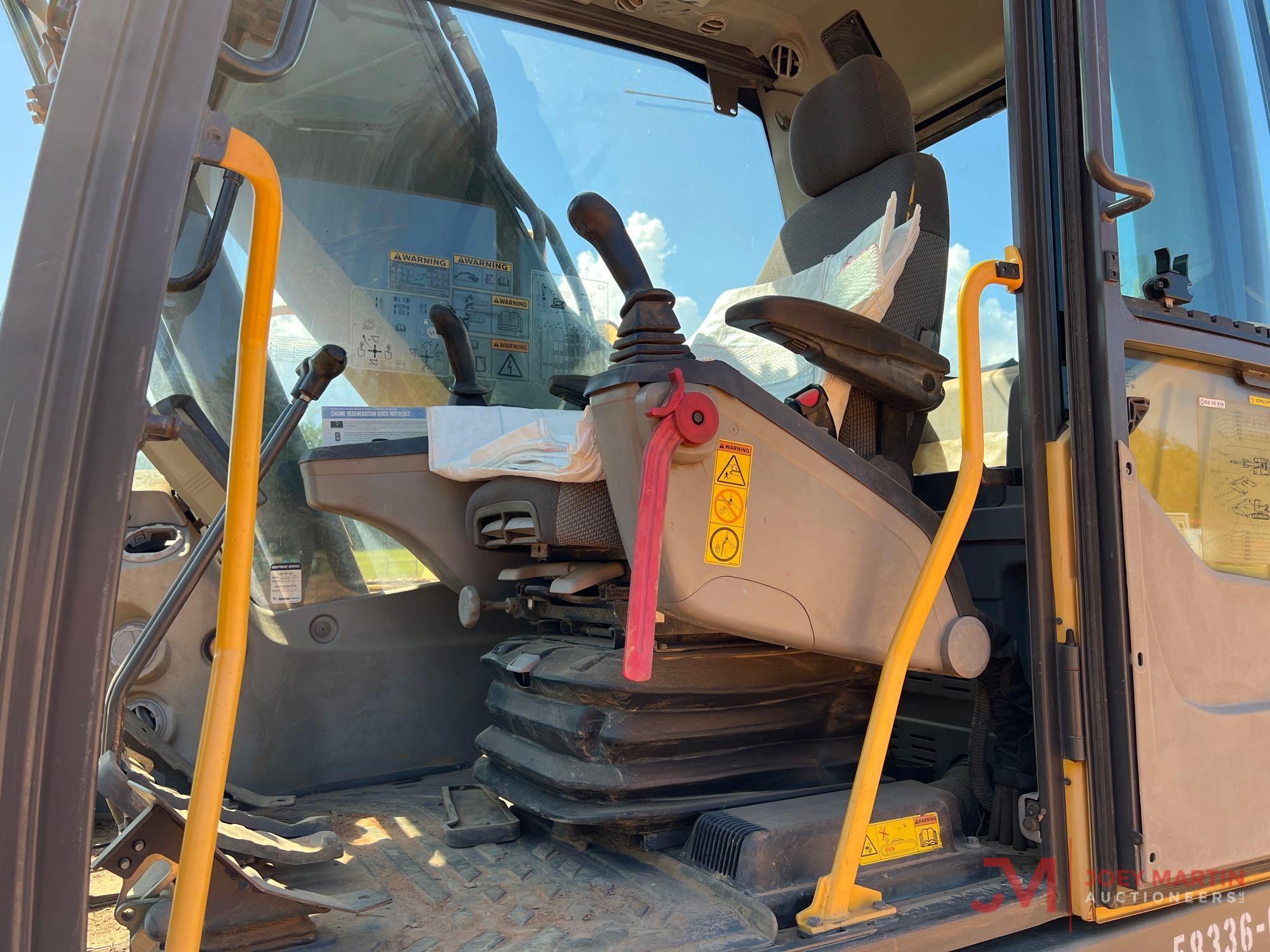 2012 VOLVO EC220DL HYDRAULIC EXCAVATOR