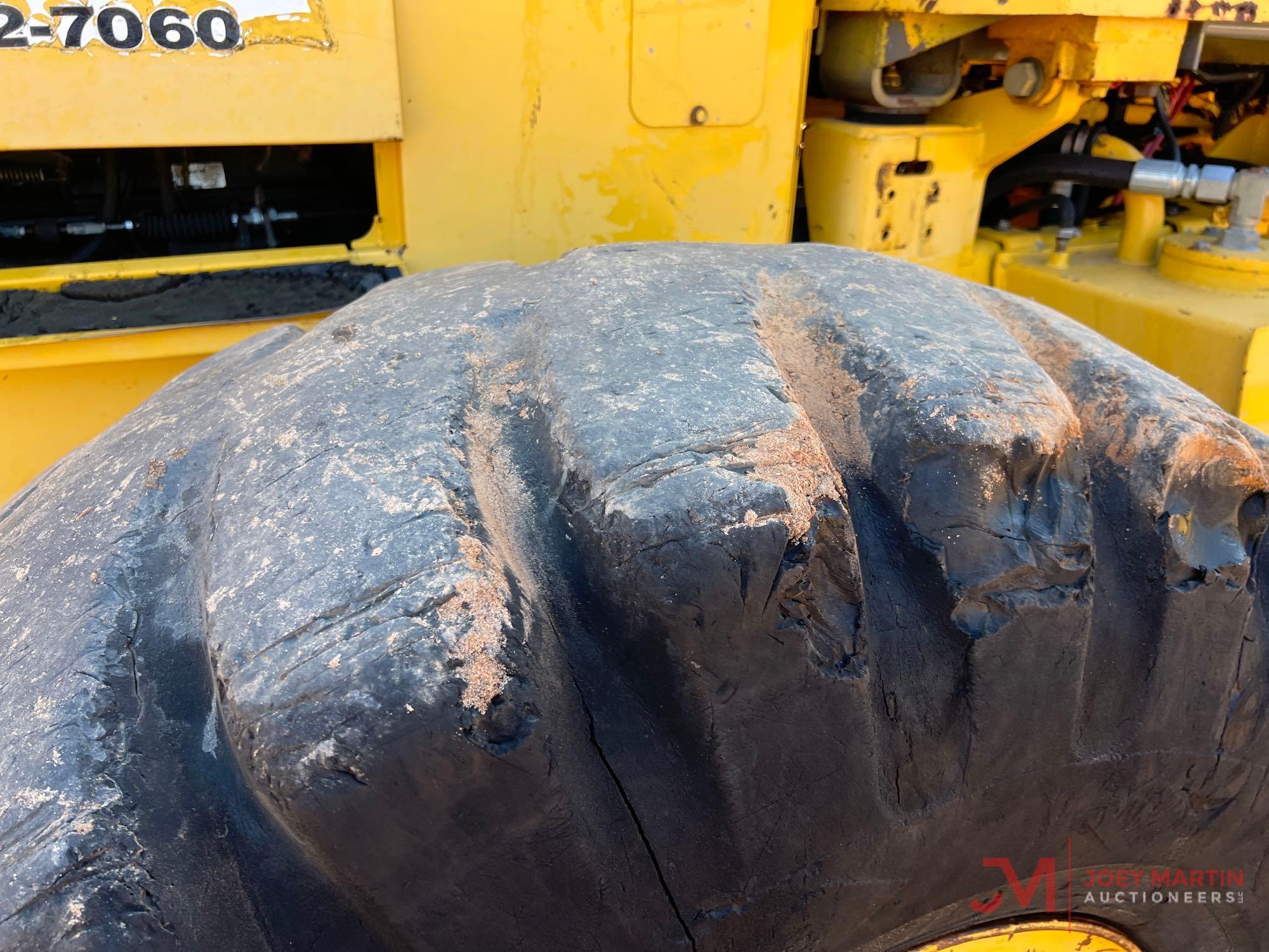 1999 KOMATSU WA250-3 RUBBER TIRE LOADER