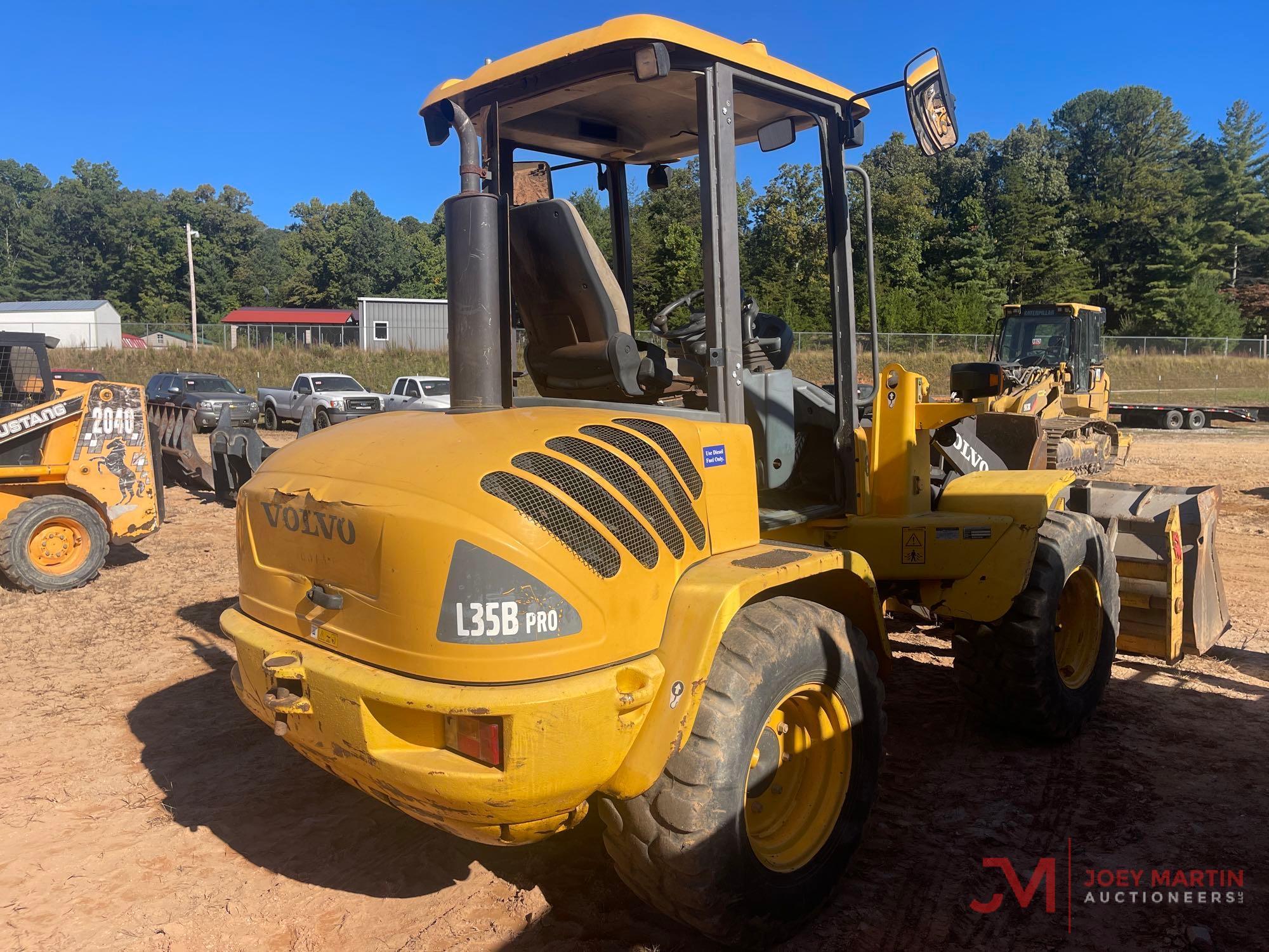 2011 VOLVO L35B PRO RUBBER TIRE LOADER