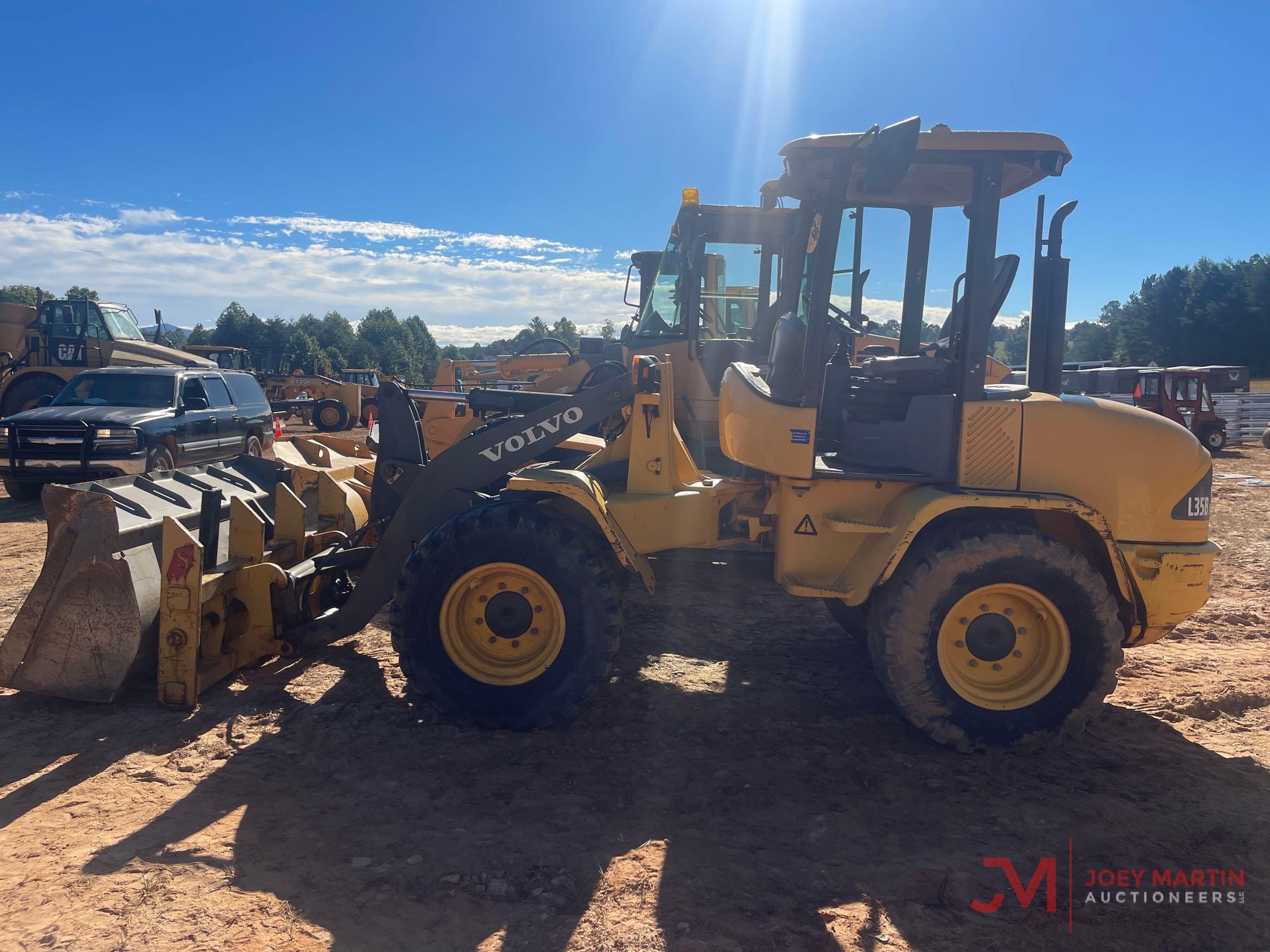 2011 VOLVO L35B PRO RUBBER TIRE LOADER