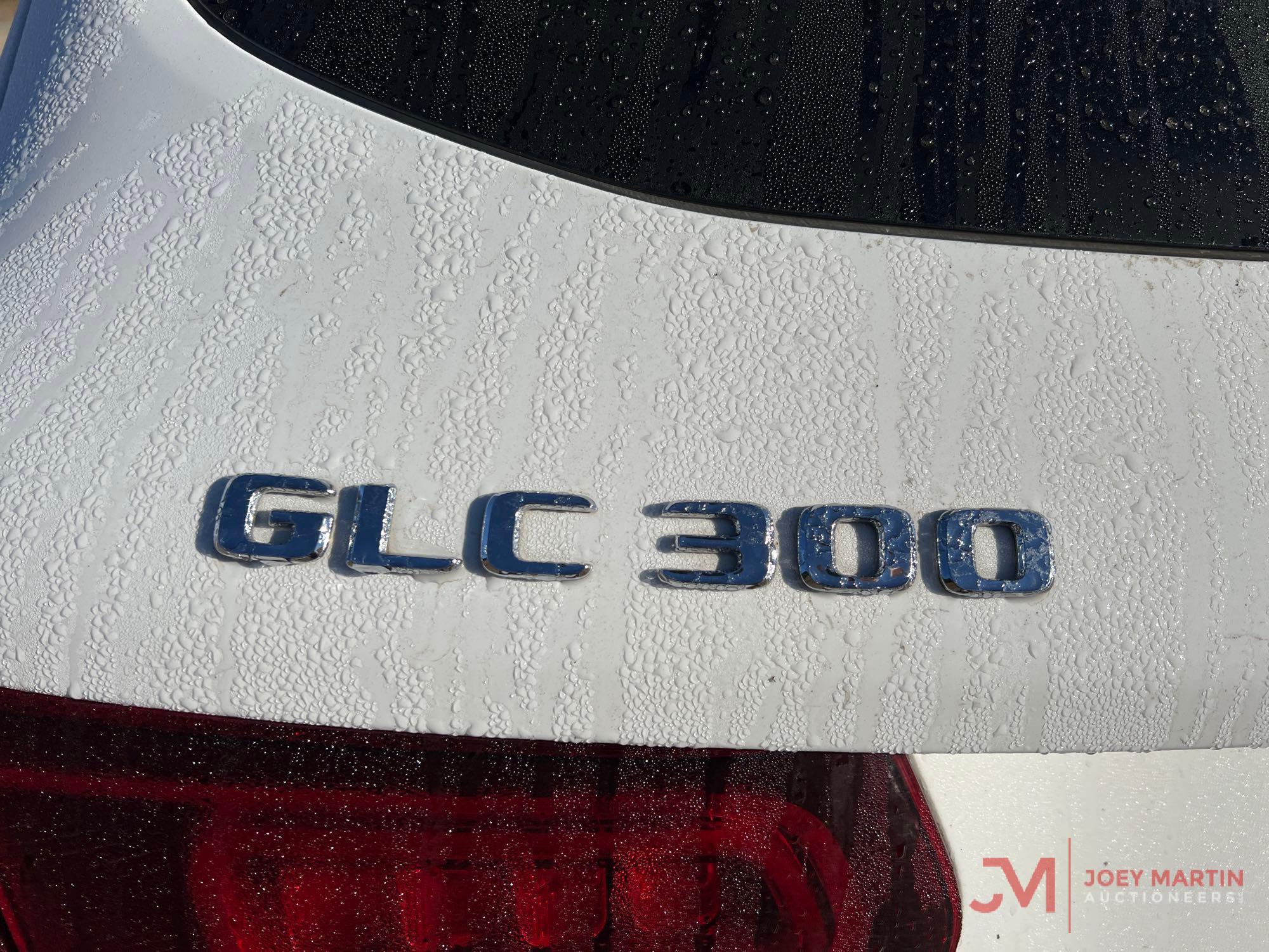 2020 MERCEDES BENZ GLC300 SUV