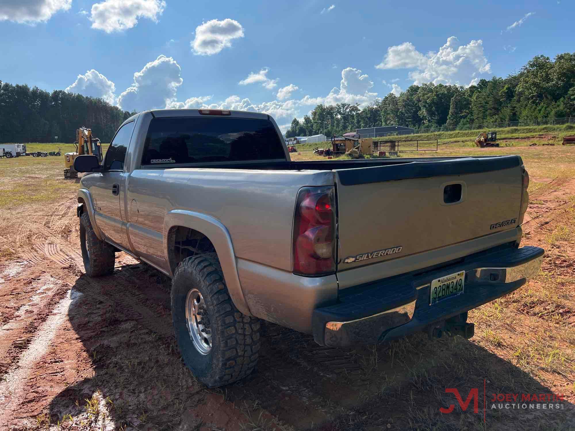 2003 CHEVROLET 2500HD PICKUP TRUCK