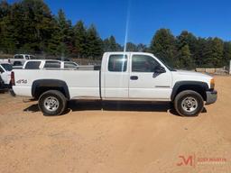 2005 GMC 2500HD PICKUP TRUCK