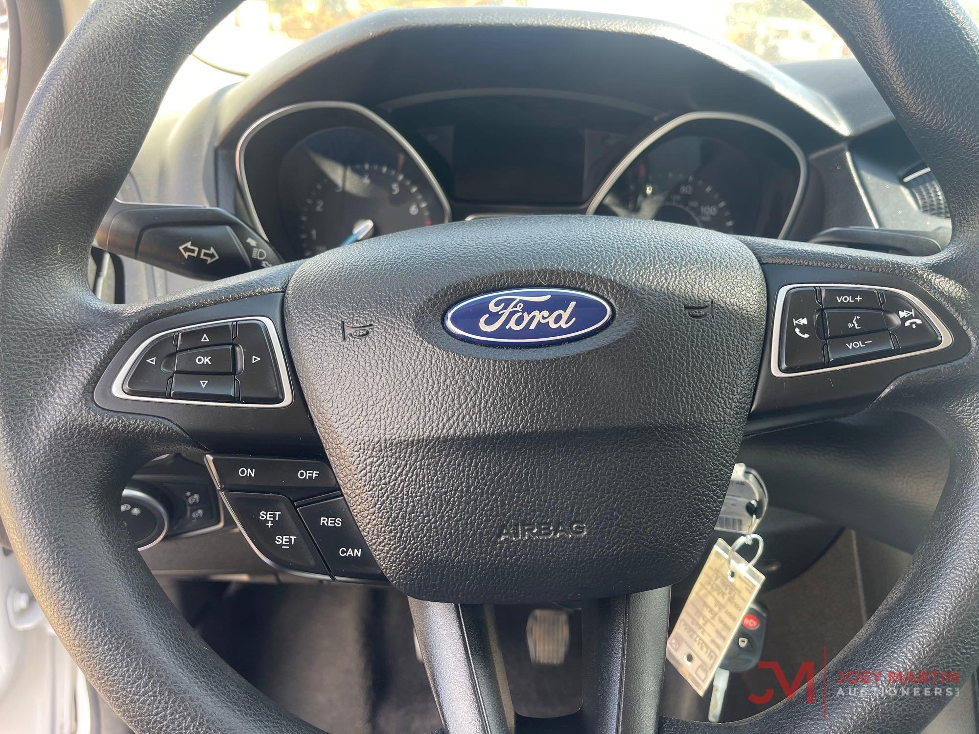 2017 FORD FOCUS SE