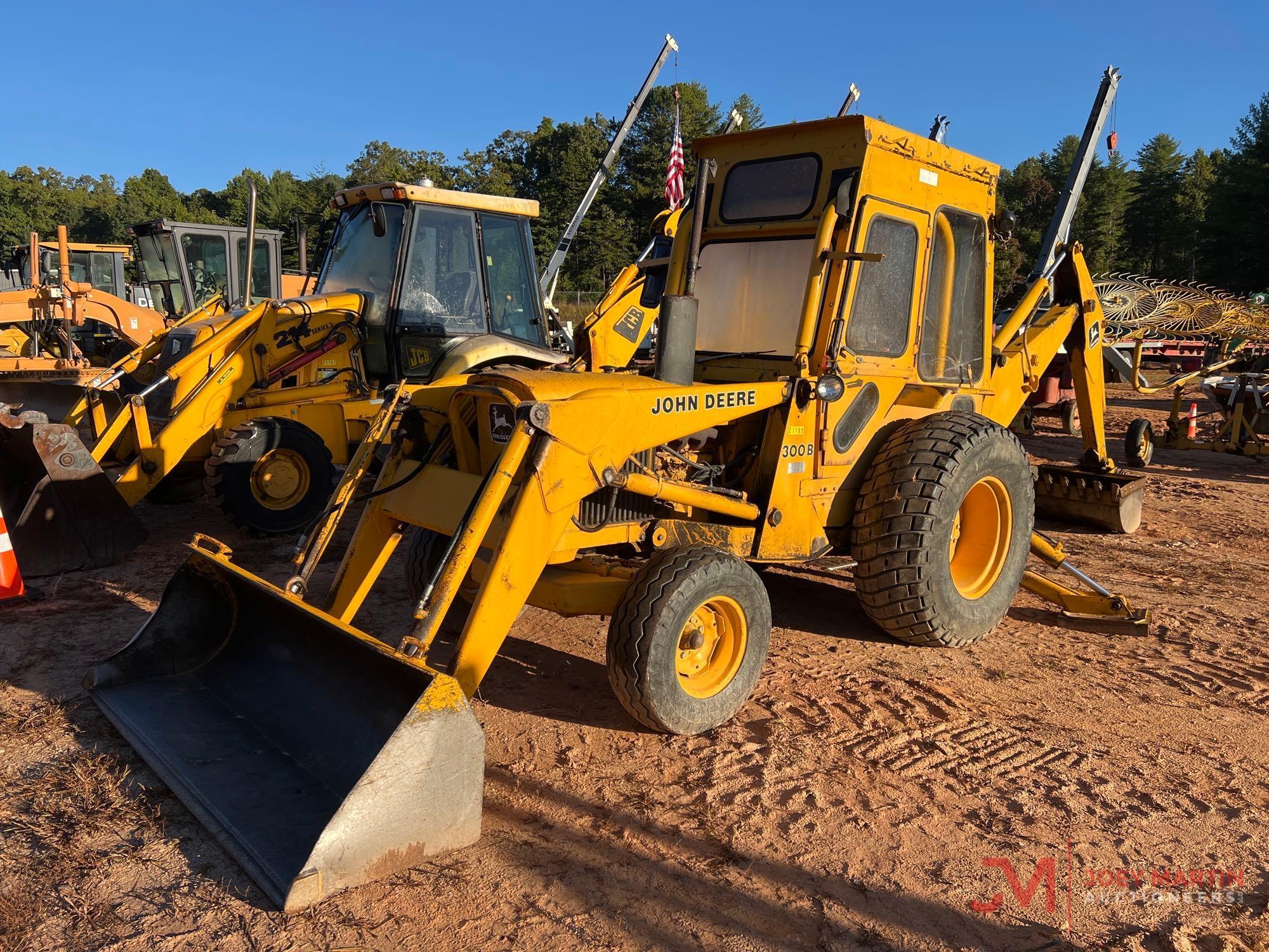 JOHN DEERE 300B LOADER BACKHOE