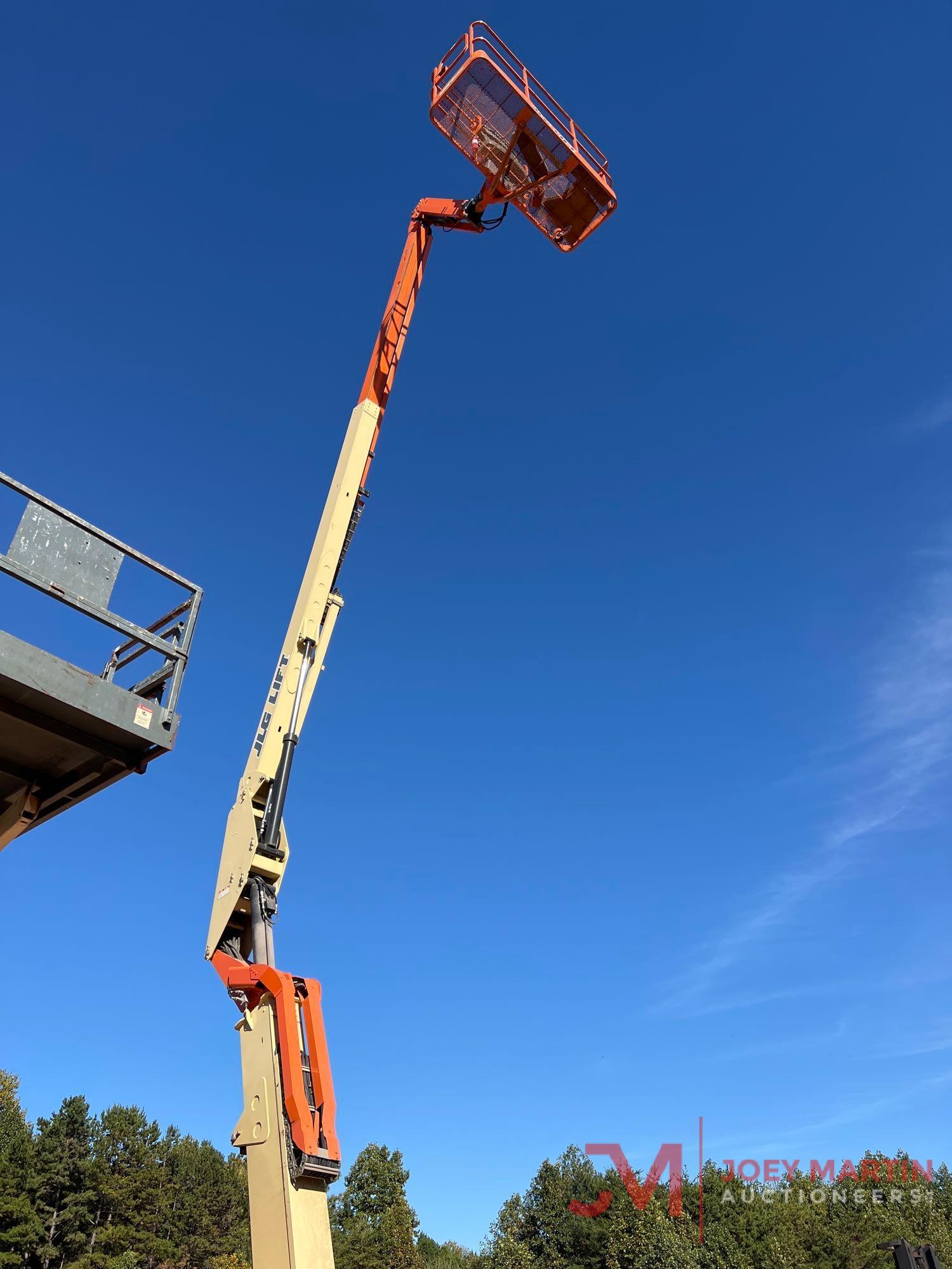 2010 JLG 600AJ BOOM LIFT