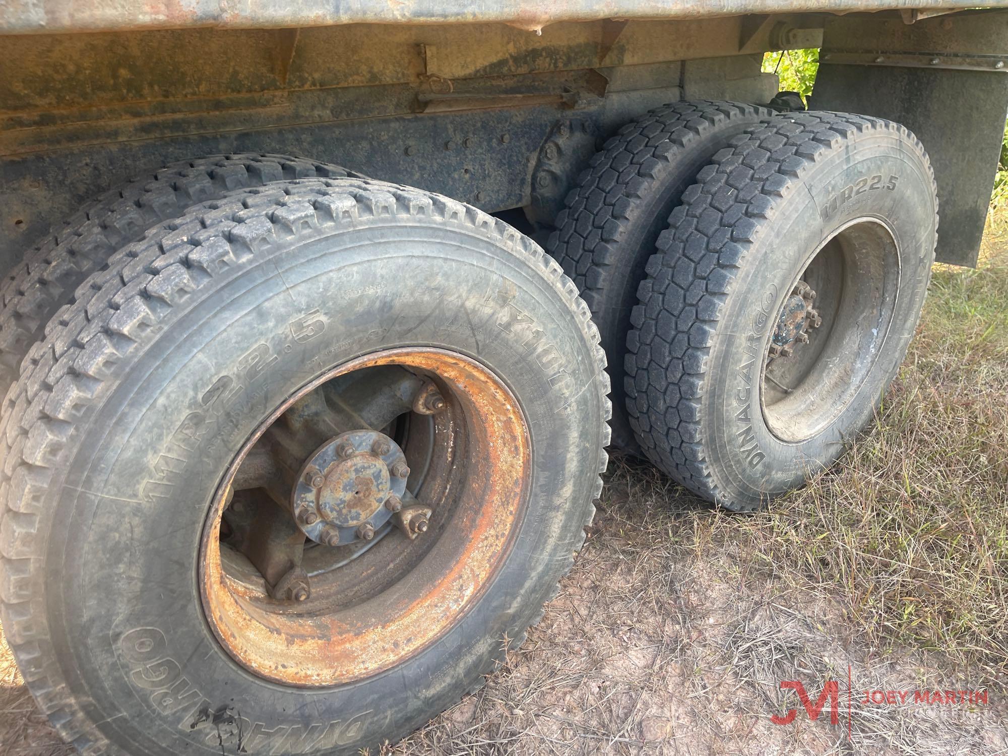 1982 FORD L9000 TANDEM DUMP TRUCK