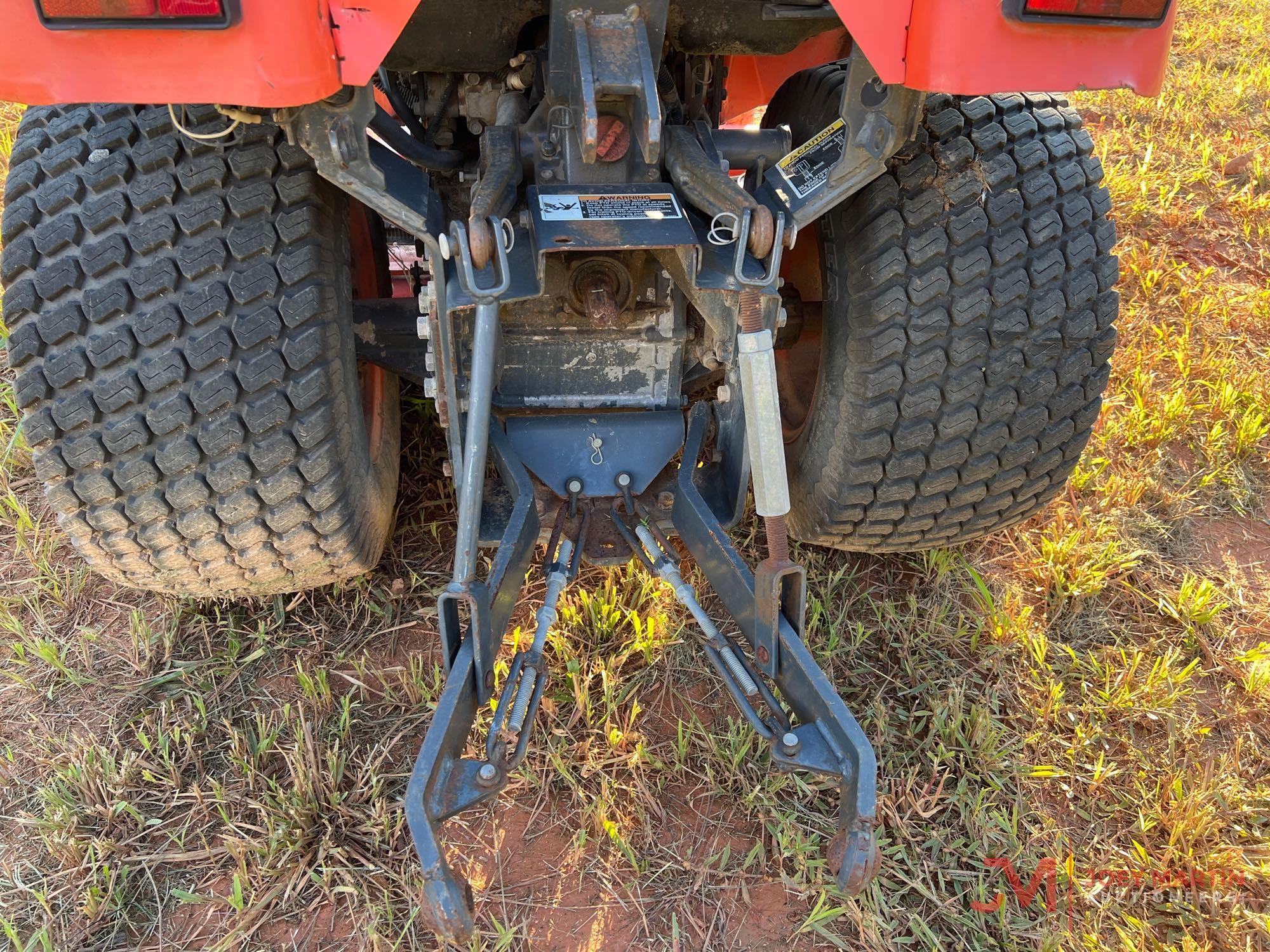 KUBOTA BX2230 TRACTOR