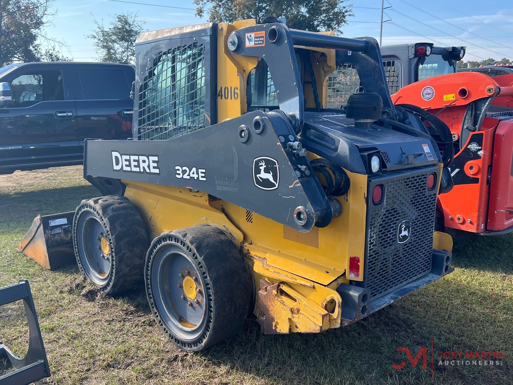 2018 DEERE 324E SKID STEER LOADER