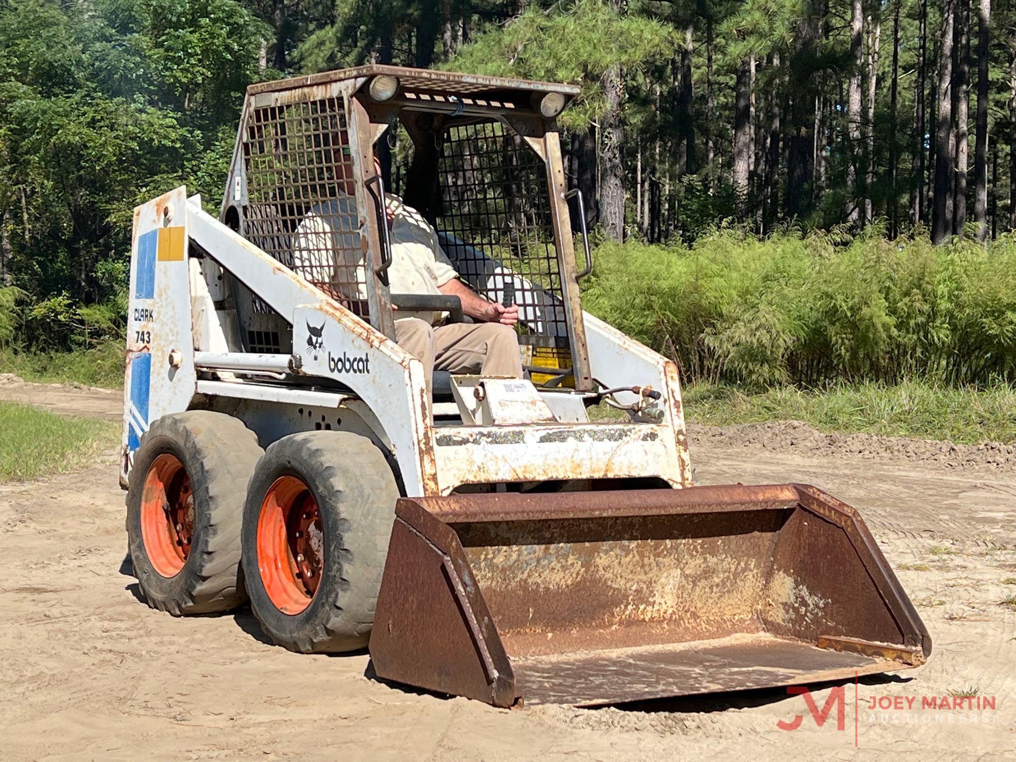 BOBCAT 743 SKID STEER LOADER