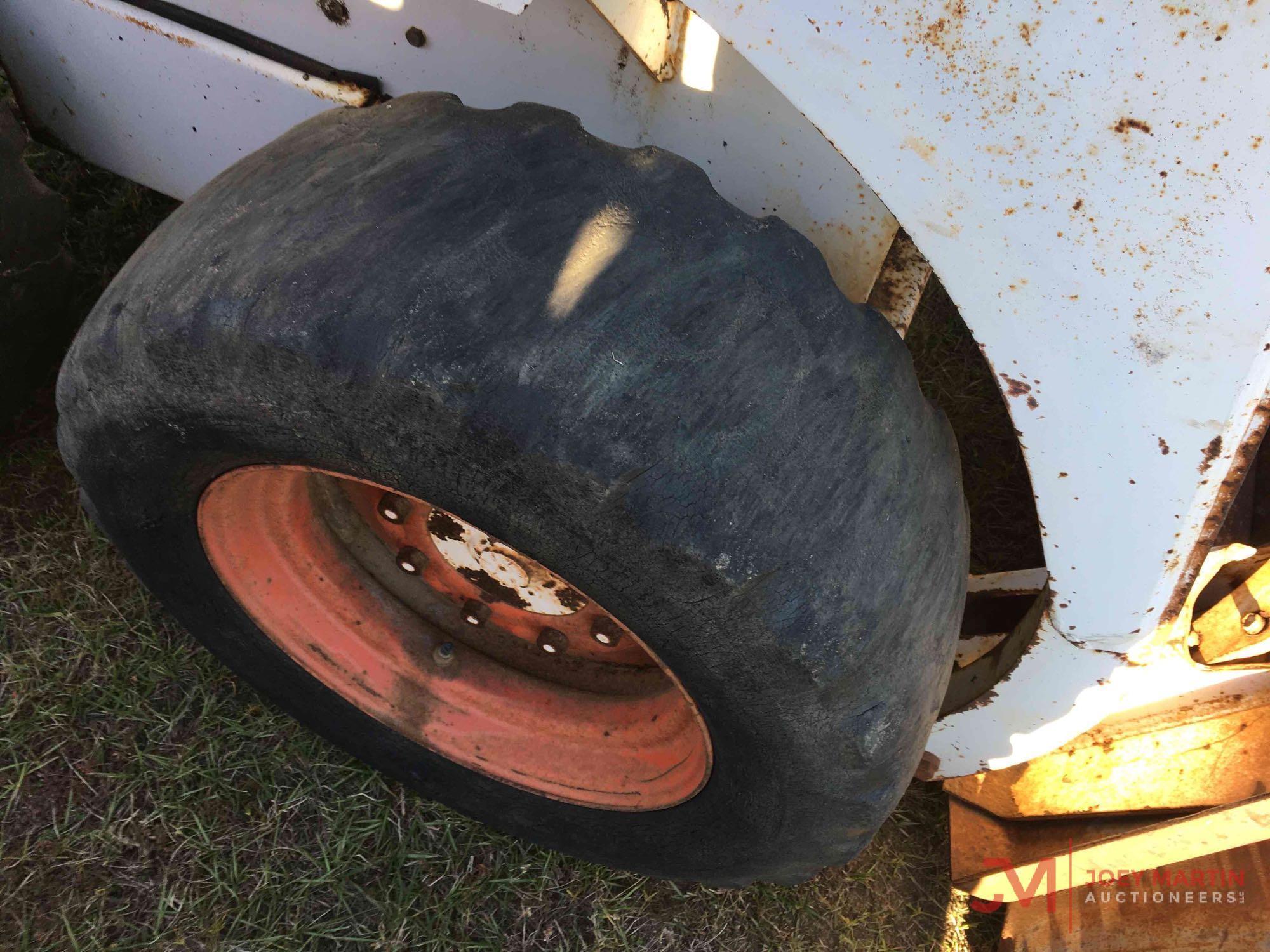 BOBCAT 743 SKID STEER LOADER