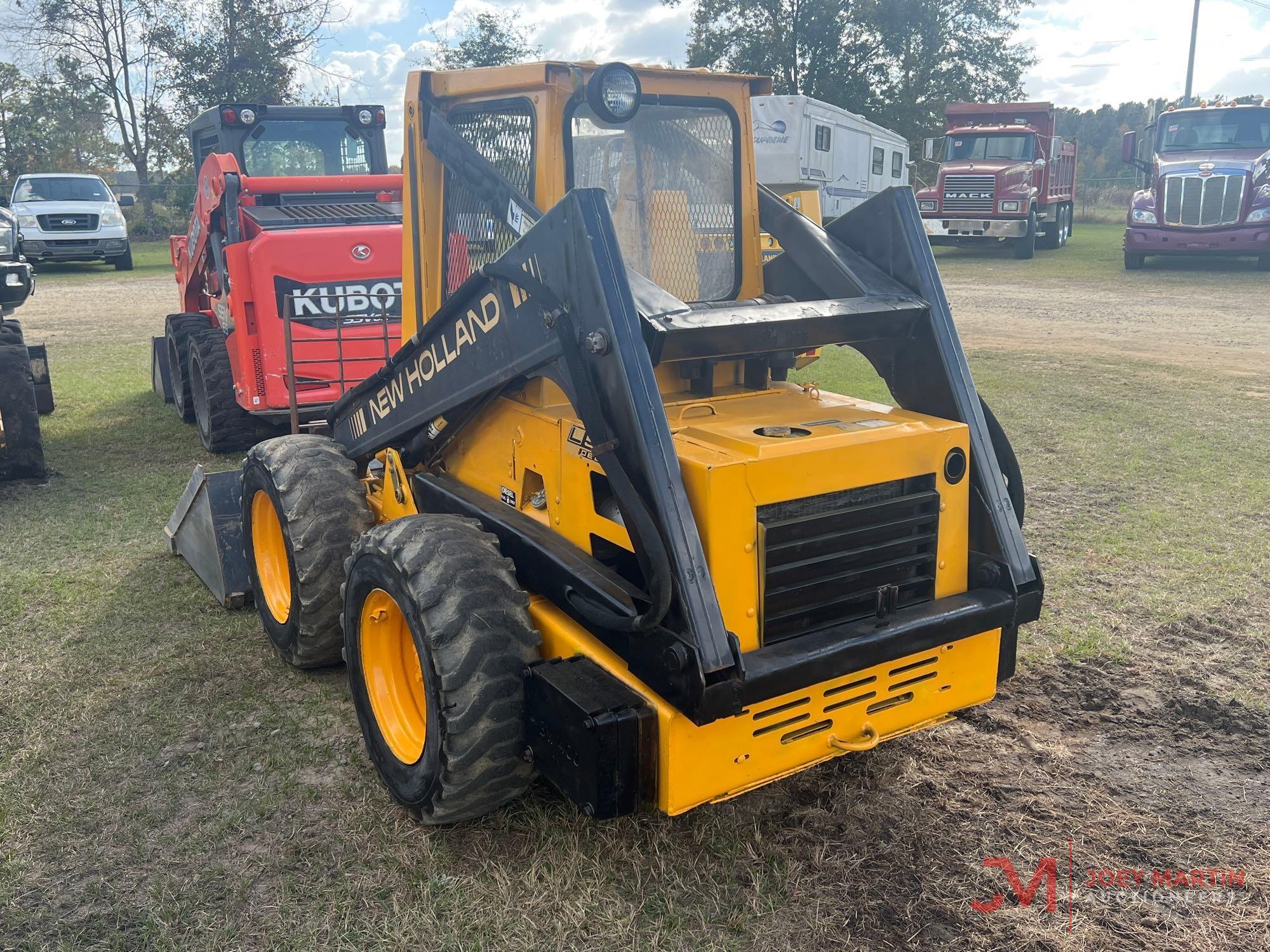 NEW HOLLAND L555 DELUXE SKID STEER LOADER