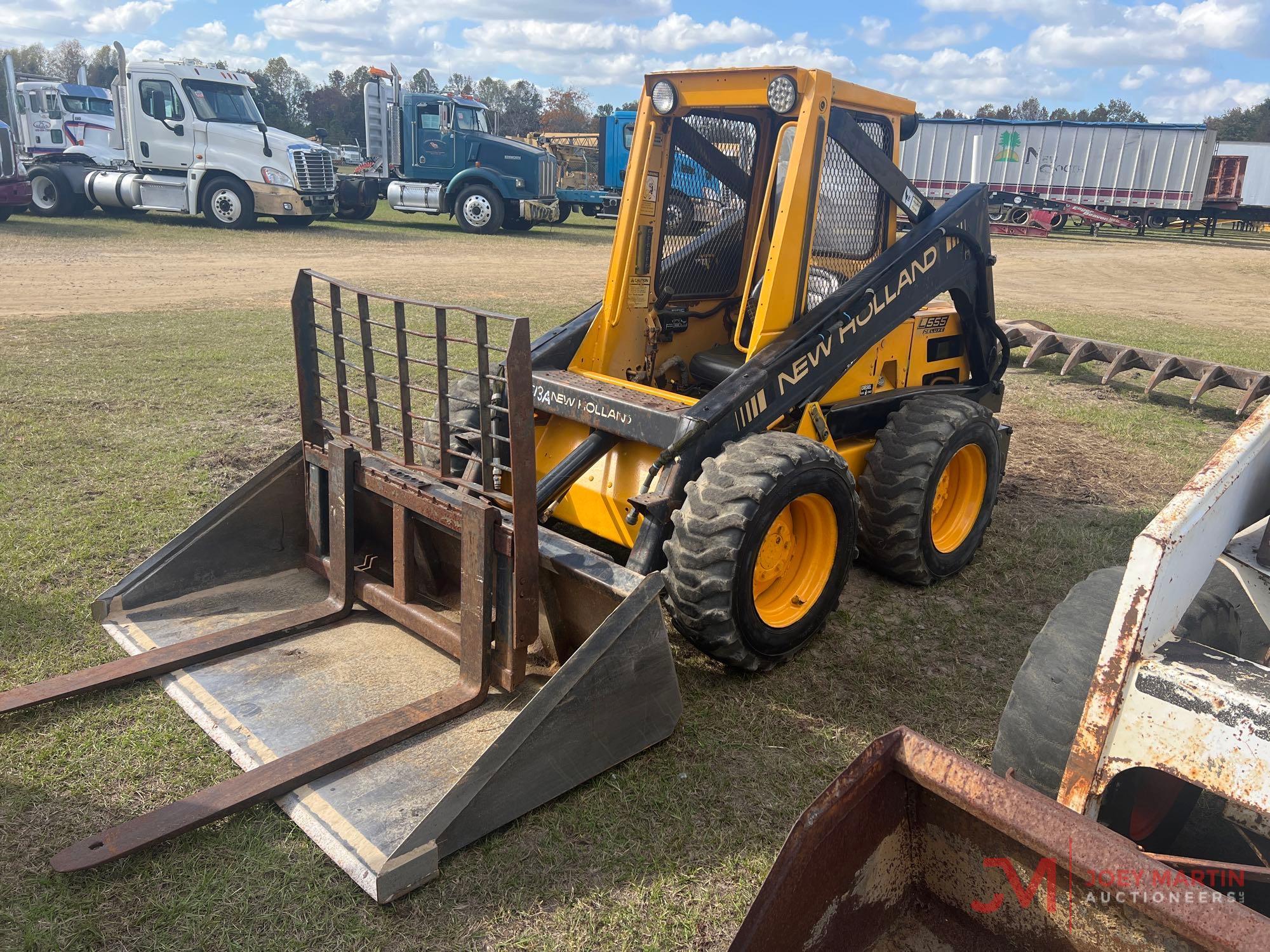 NEW HOLLAND L555 DELUXE SKID STEER LOADER