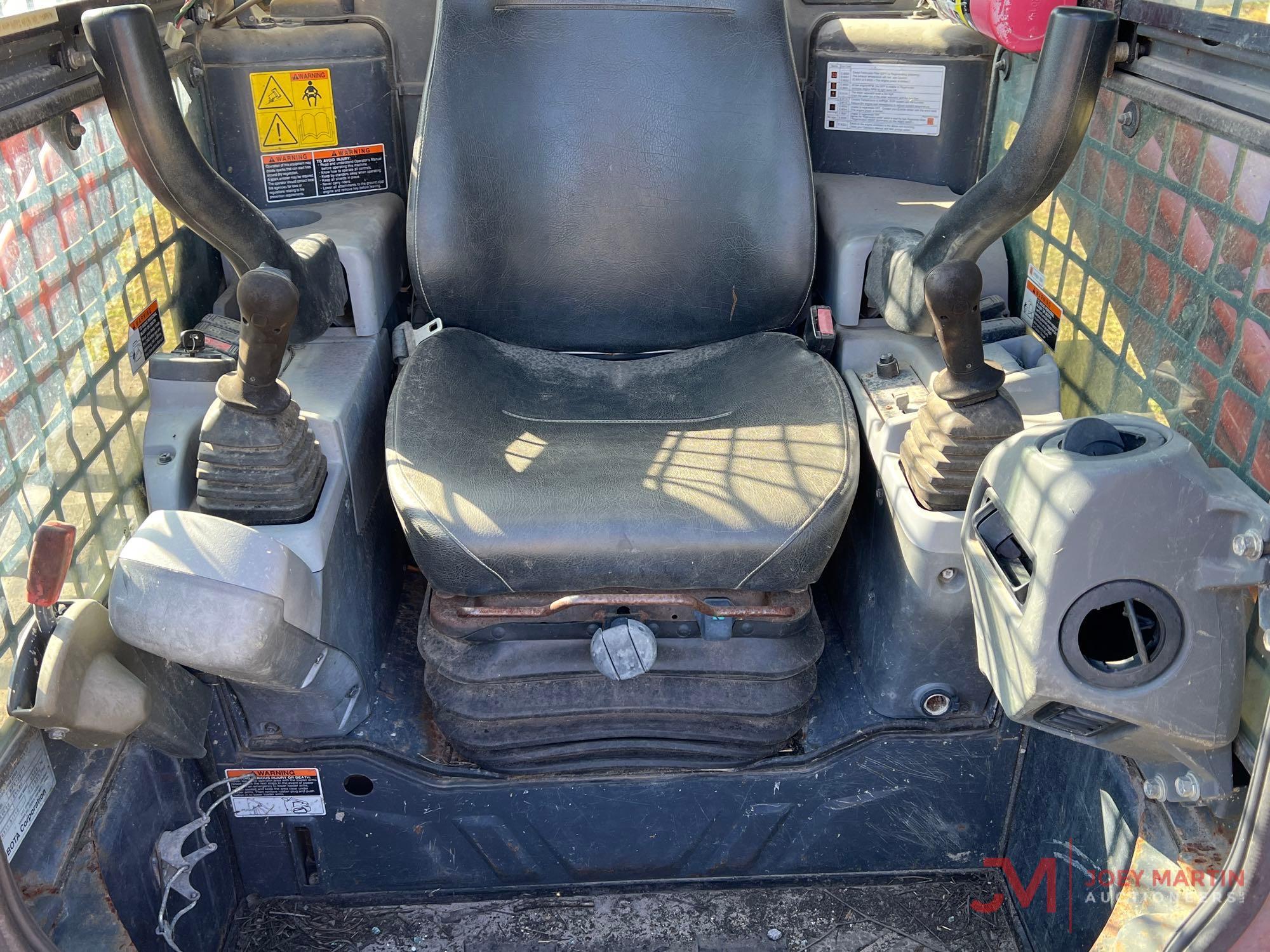 2014 KUBOTA SVL 75-2 MULTI TERRAIN LOADER