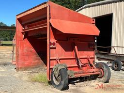 READ 40A TOWABLE TOP SOIL SCREENER