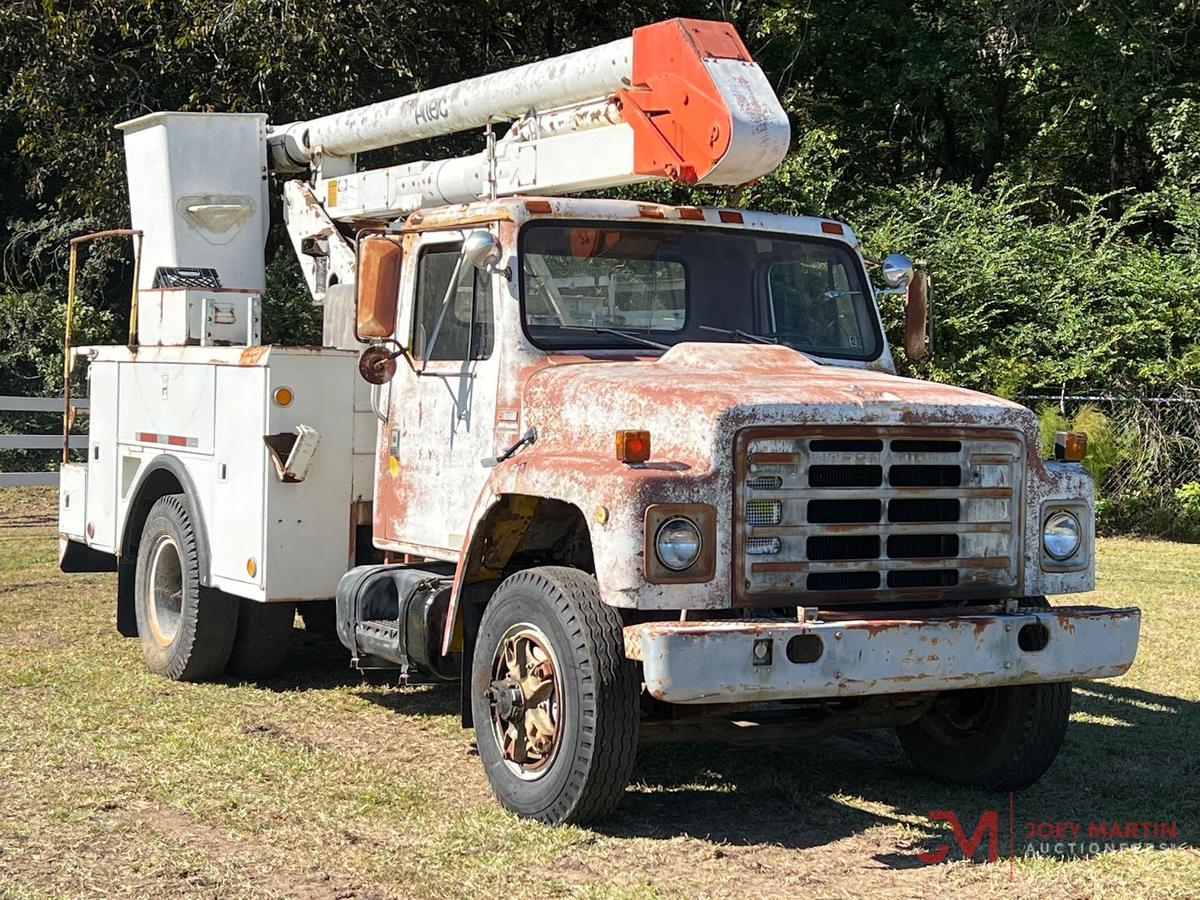 1982 INTERNATIONAL 1854 BUCKET TRUCK