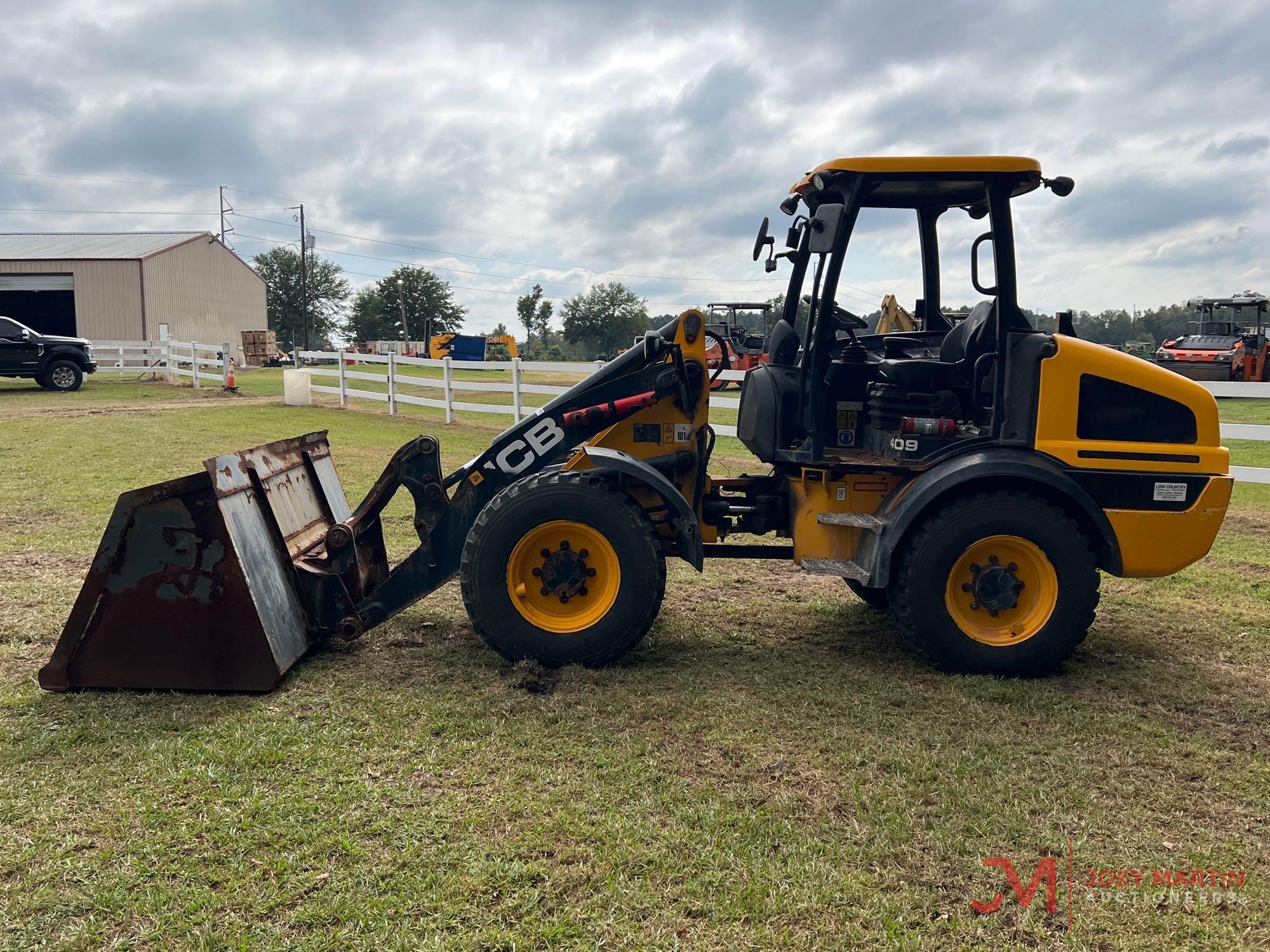 2012 JCB 409 RUBBER TIRE LOADER