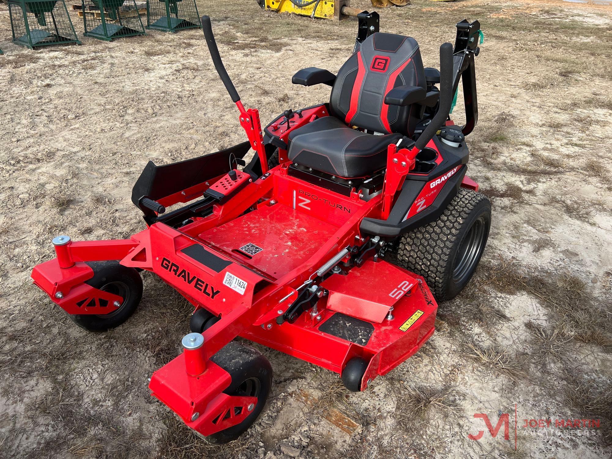 NEW/UNUSED GRAVELY PRO-TURN Z52 ZERO TURN LAWN MOWER