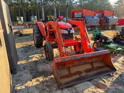 KUBOTA M6040 UTILITY TRACTOR