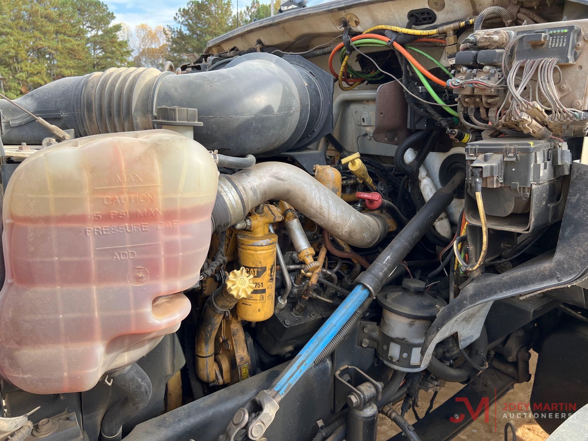 2008 FORD F-750 XLT SUPER DUTY SERVICE TRUCK