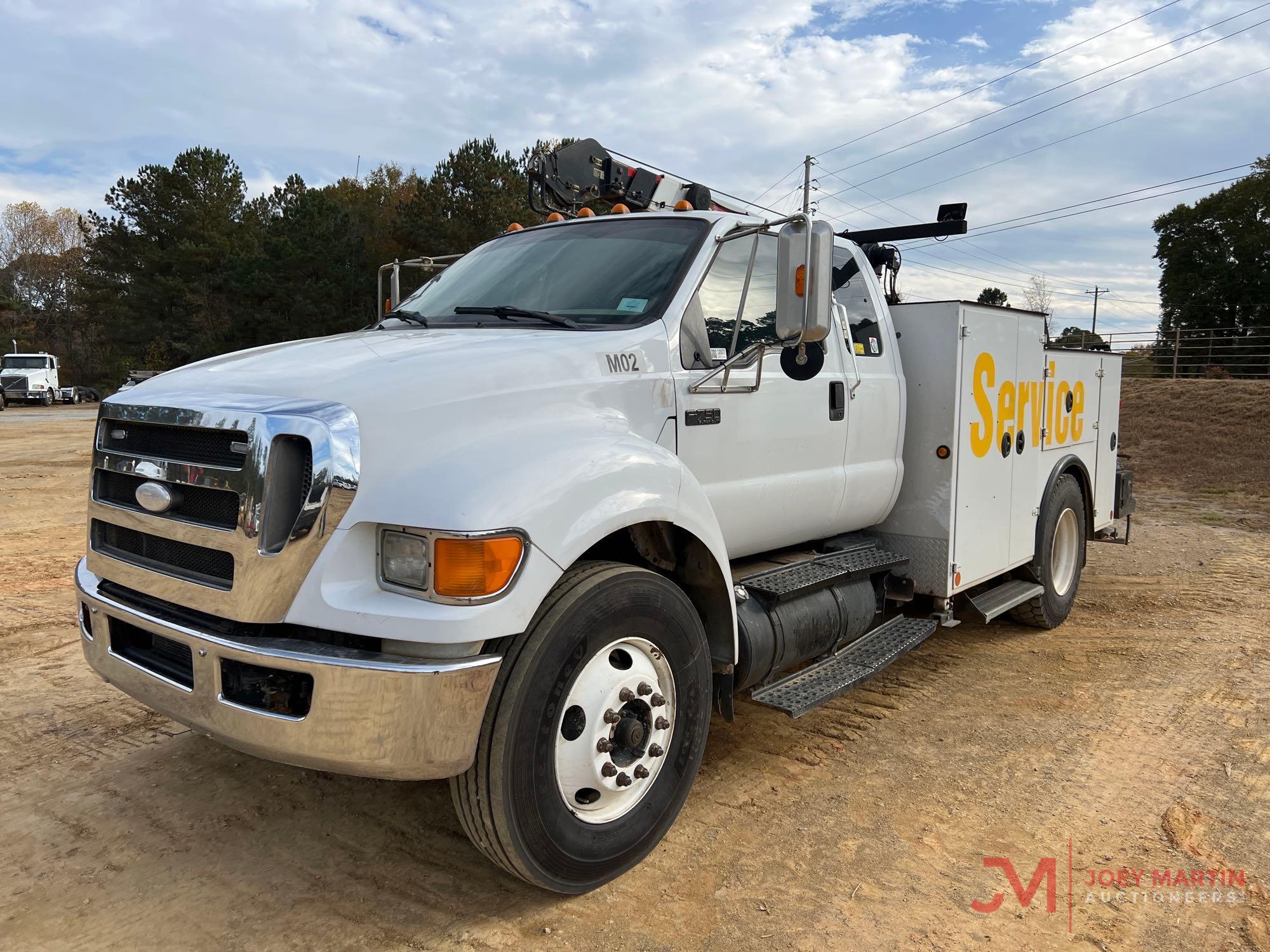 2008 FORD F-750 XLT SUPER DUTY SERVICE TRUCK