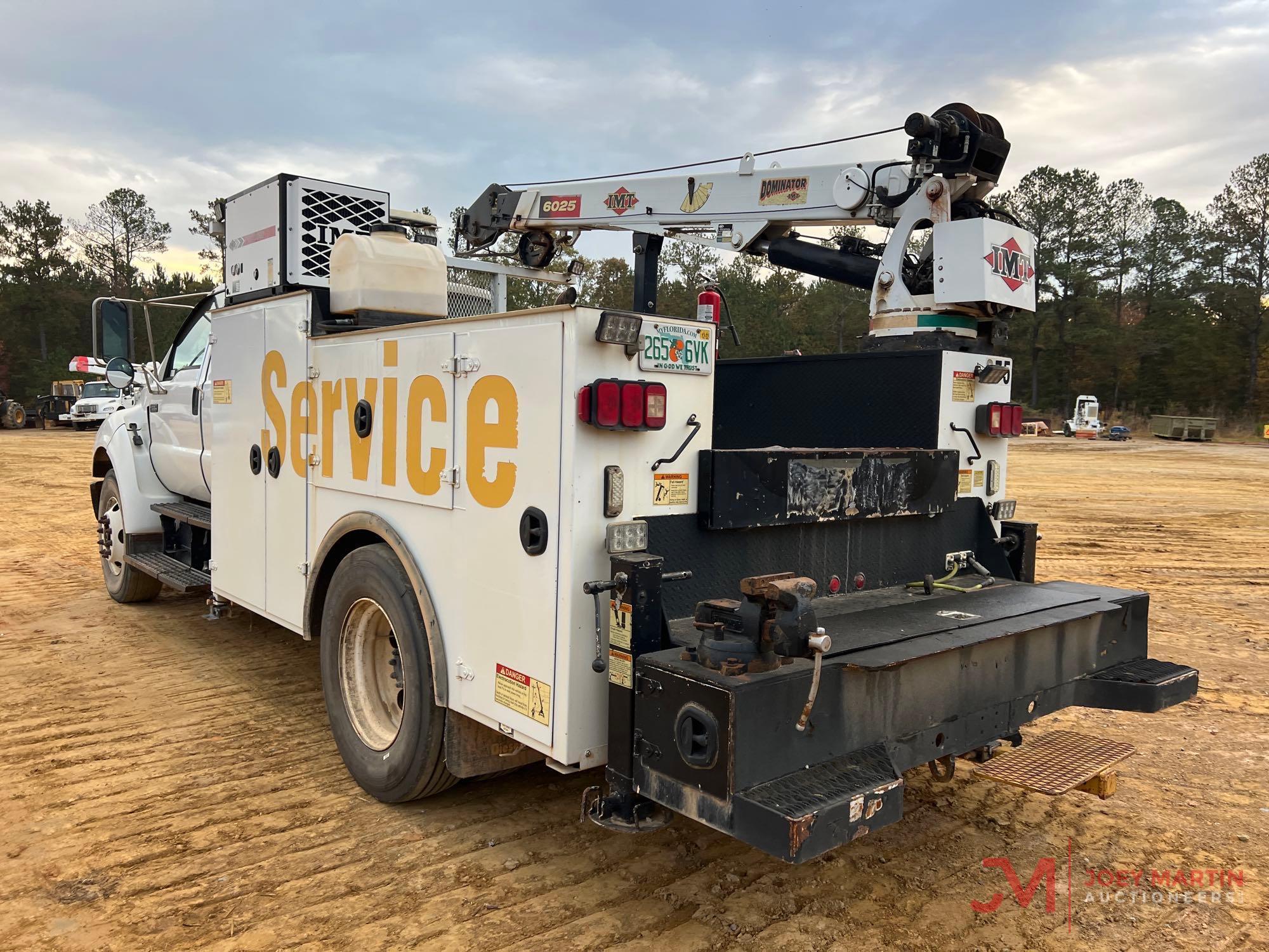 2005 FORD F-650 XL SUPER DUTY SERVICE TRUCK