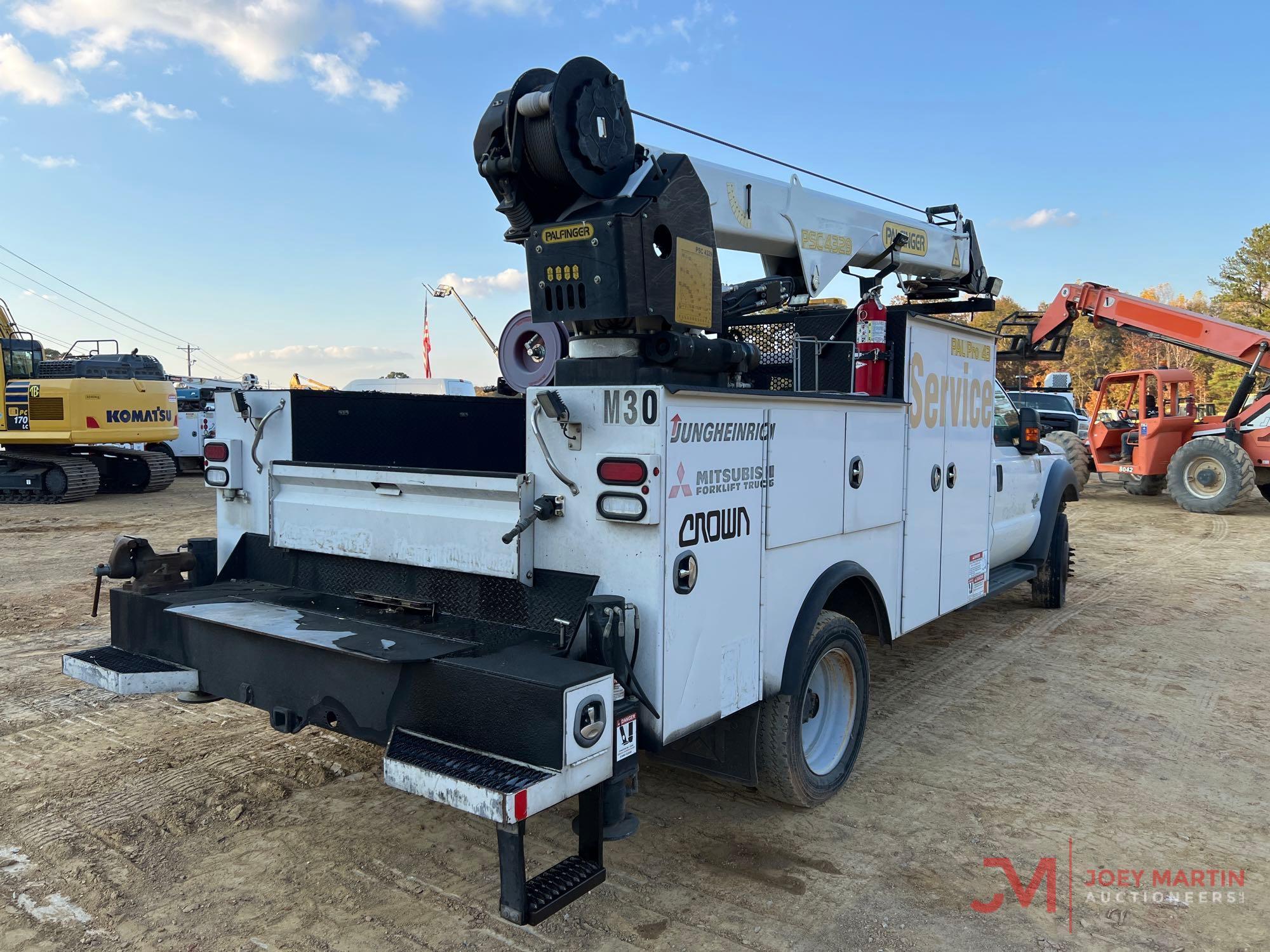 2015 FORD F-550 XL SUPER DUTY SERVICE TRUCK