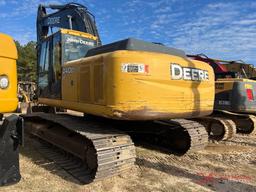 2010 DEERE 240D HYDRAULIC EXCAVATOR