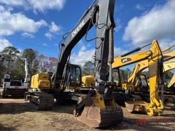 2010 DEERE 240D HYDRAULIC EXCAVATOR