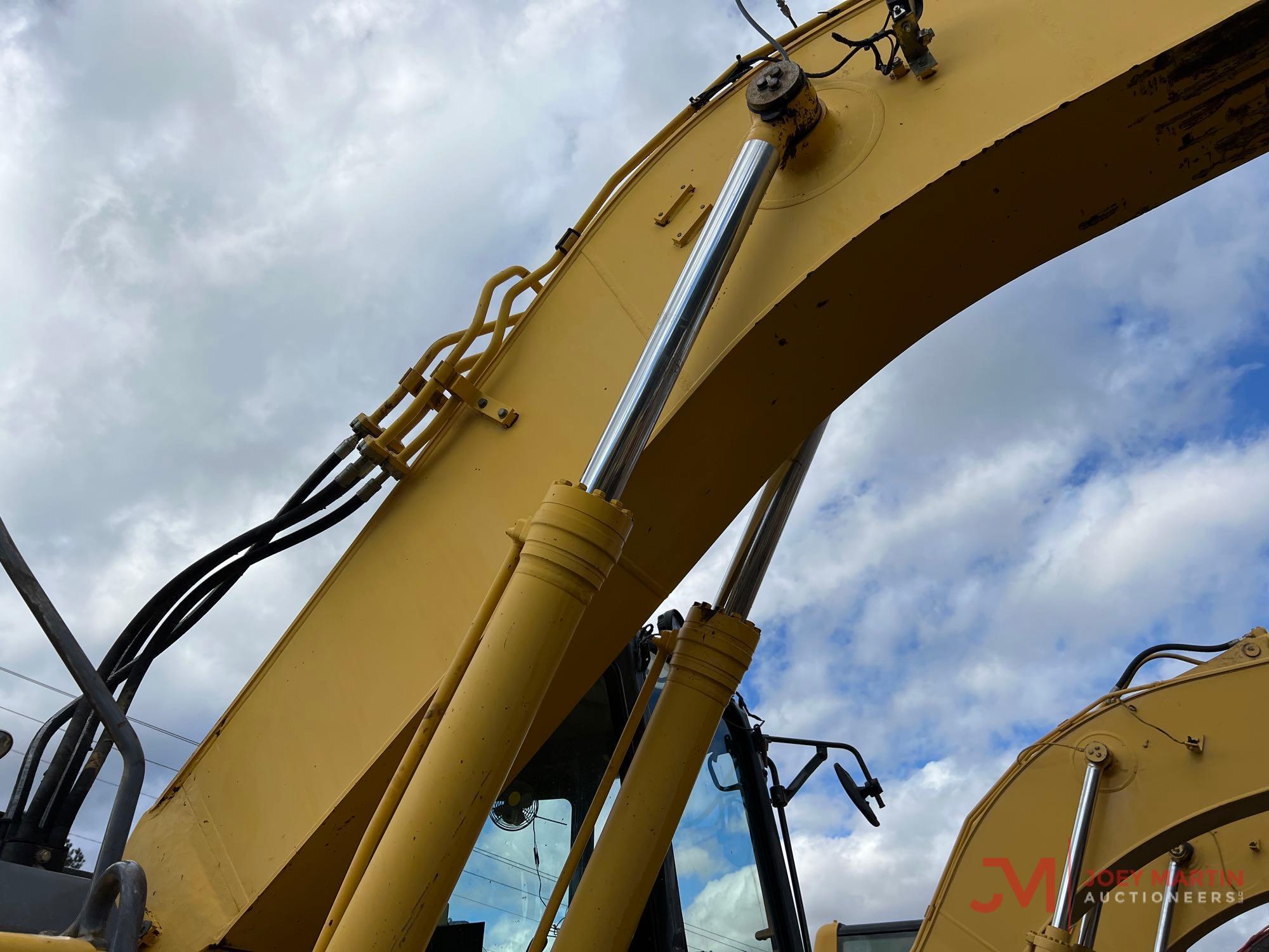 2007 KOMATSU PC228 USLC-3EO HYDRAULIC EXCAVATOR