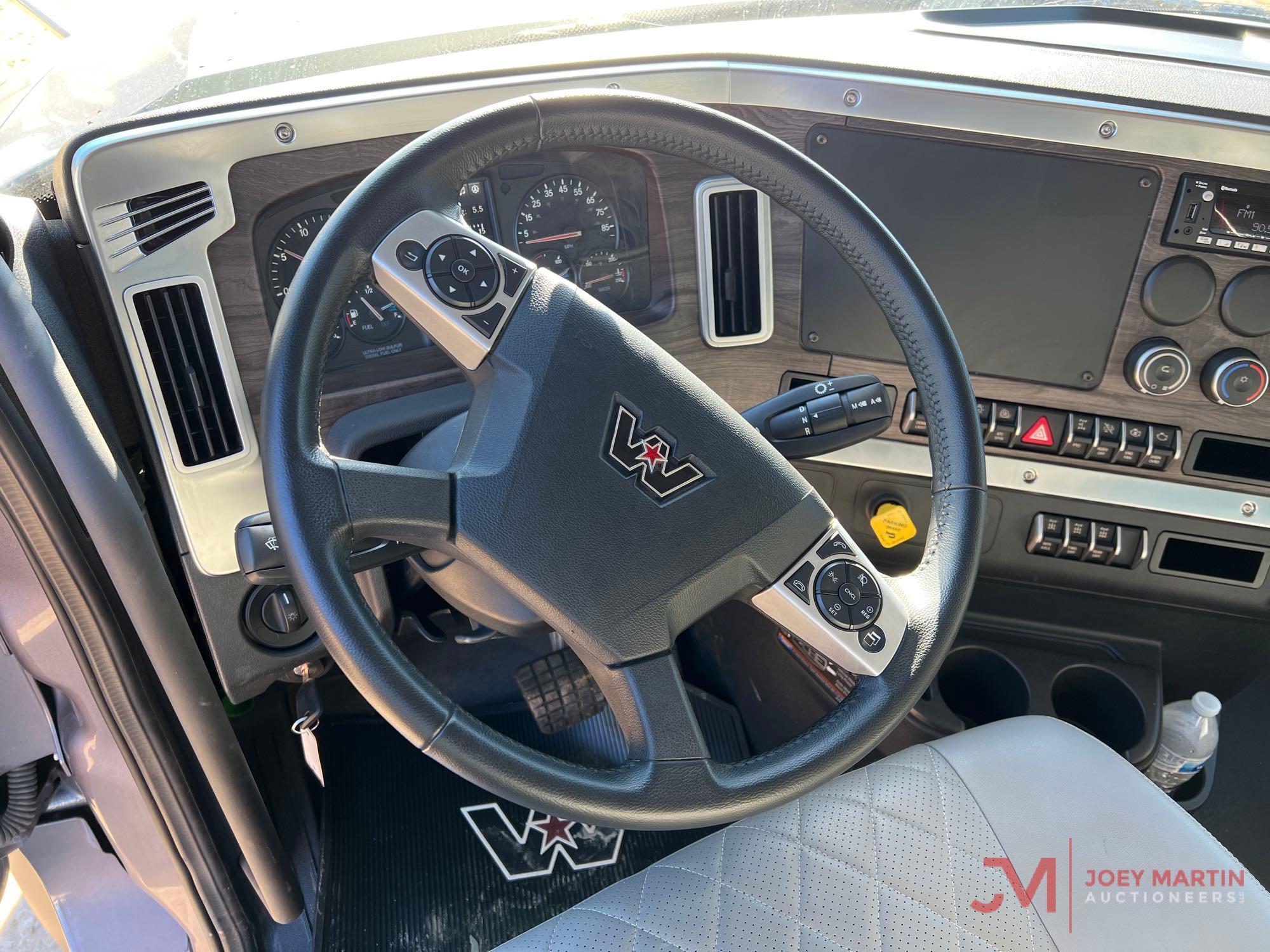 2022 WESTERN STAR 4900 T/A DUMP TRUCK