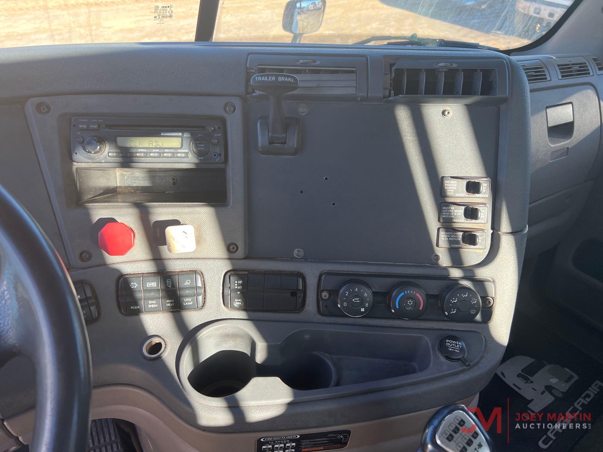 2012 FREIGHTLINER CASCADIA DAY CAB TRUCK TRACTOR